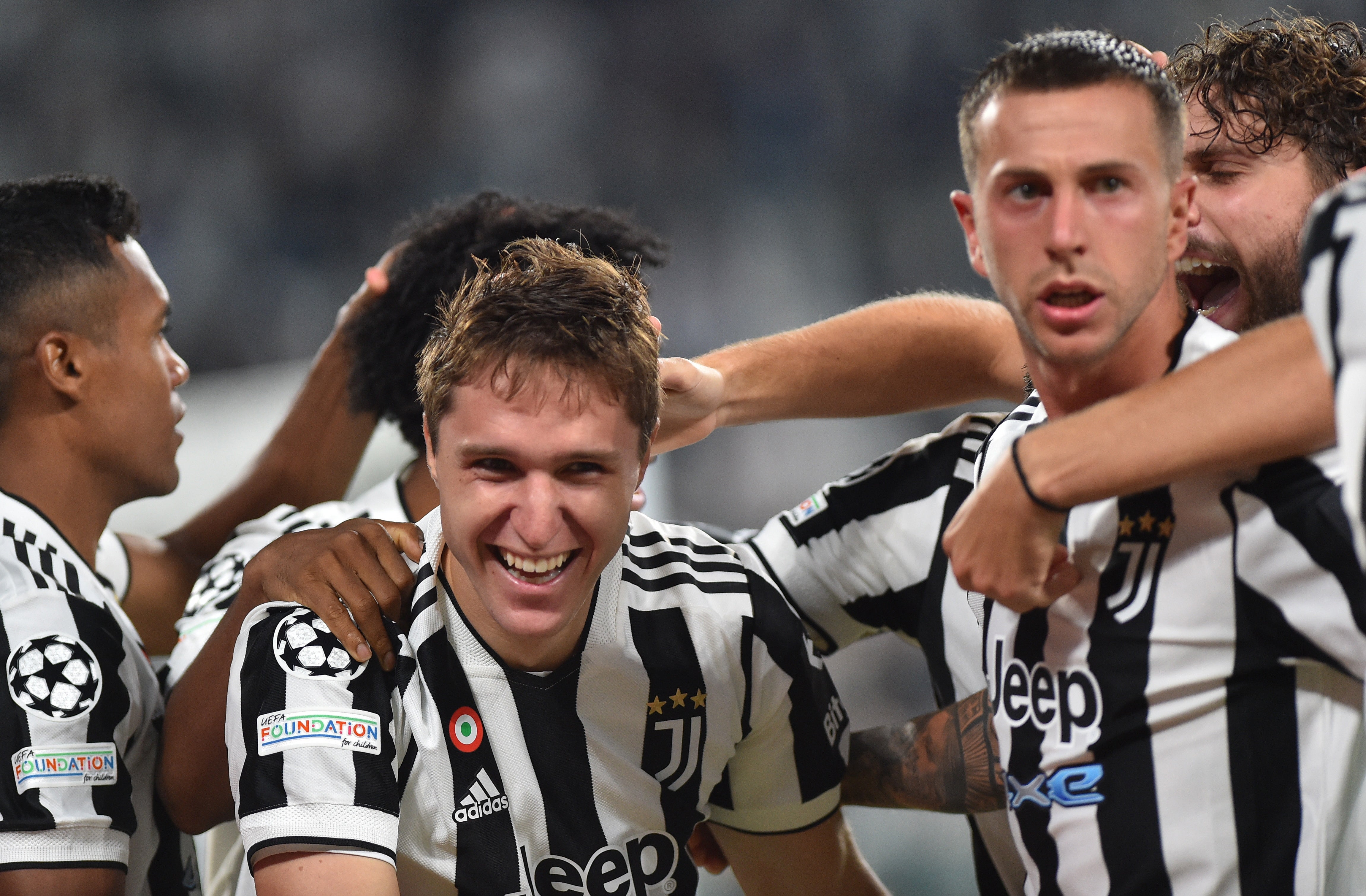 Federico Chiesa celebrates scoring