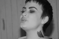 Demi Lovato claims she communicates with aliens by singing 2011 hit ‘Skyscraper’ in new UFO series