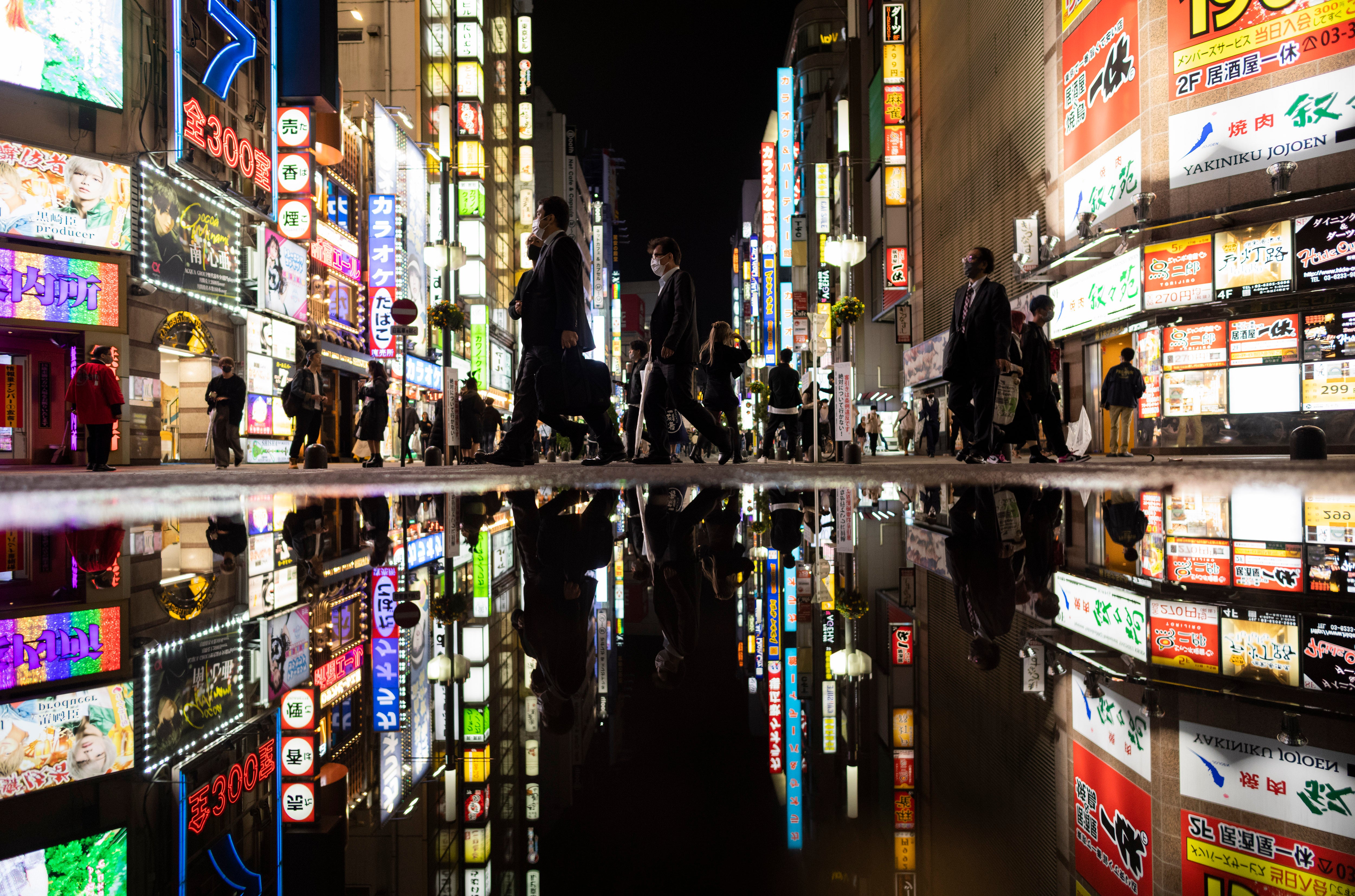 APTOPIX Virus Outbreak Japan