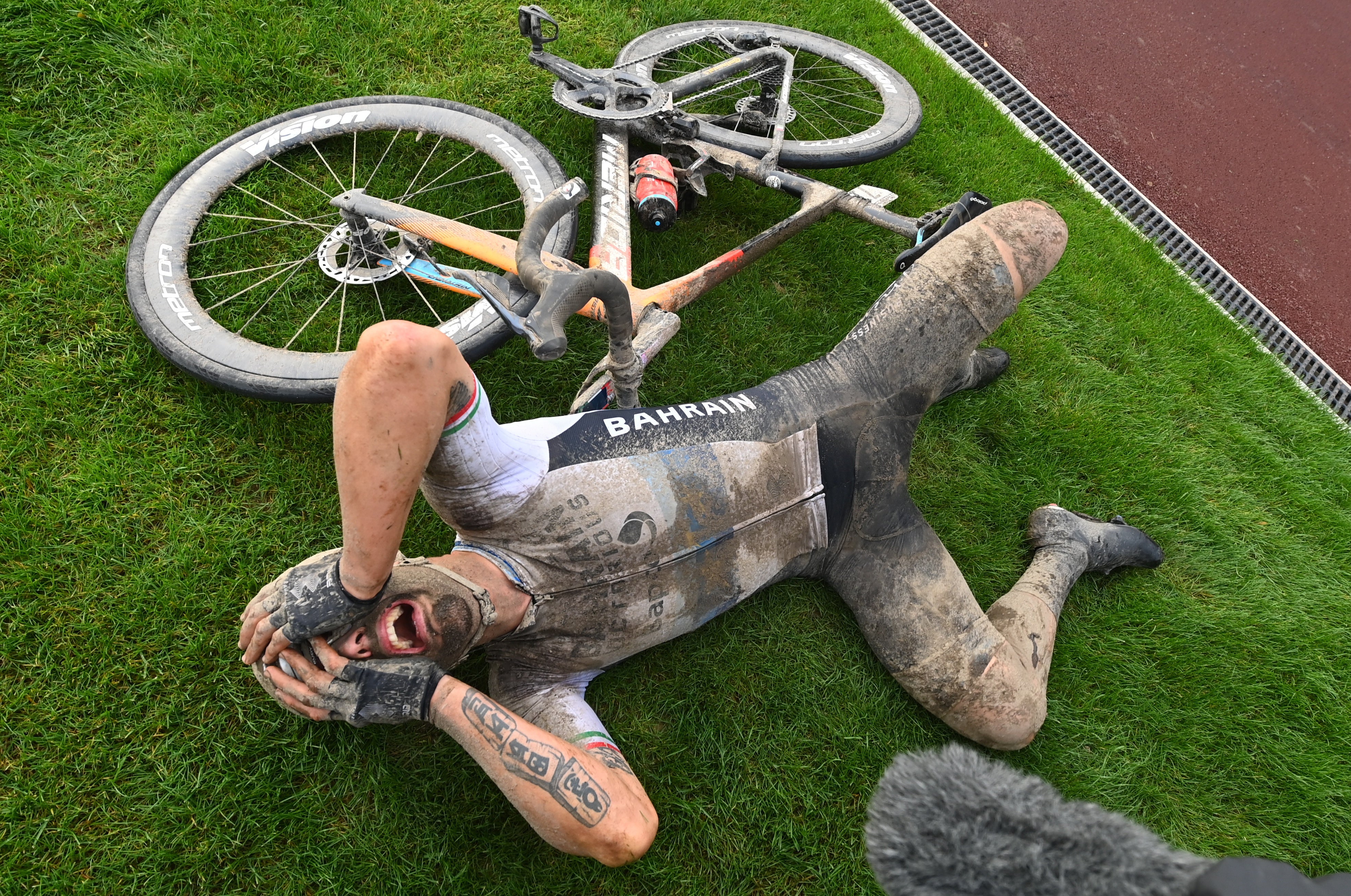 Sonny Colbrelli celebrates after winning in Roubaix