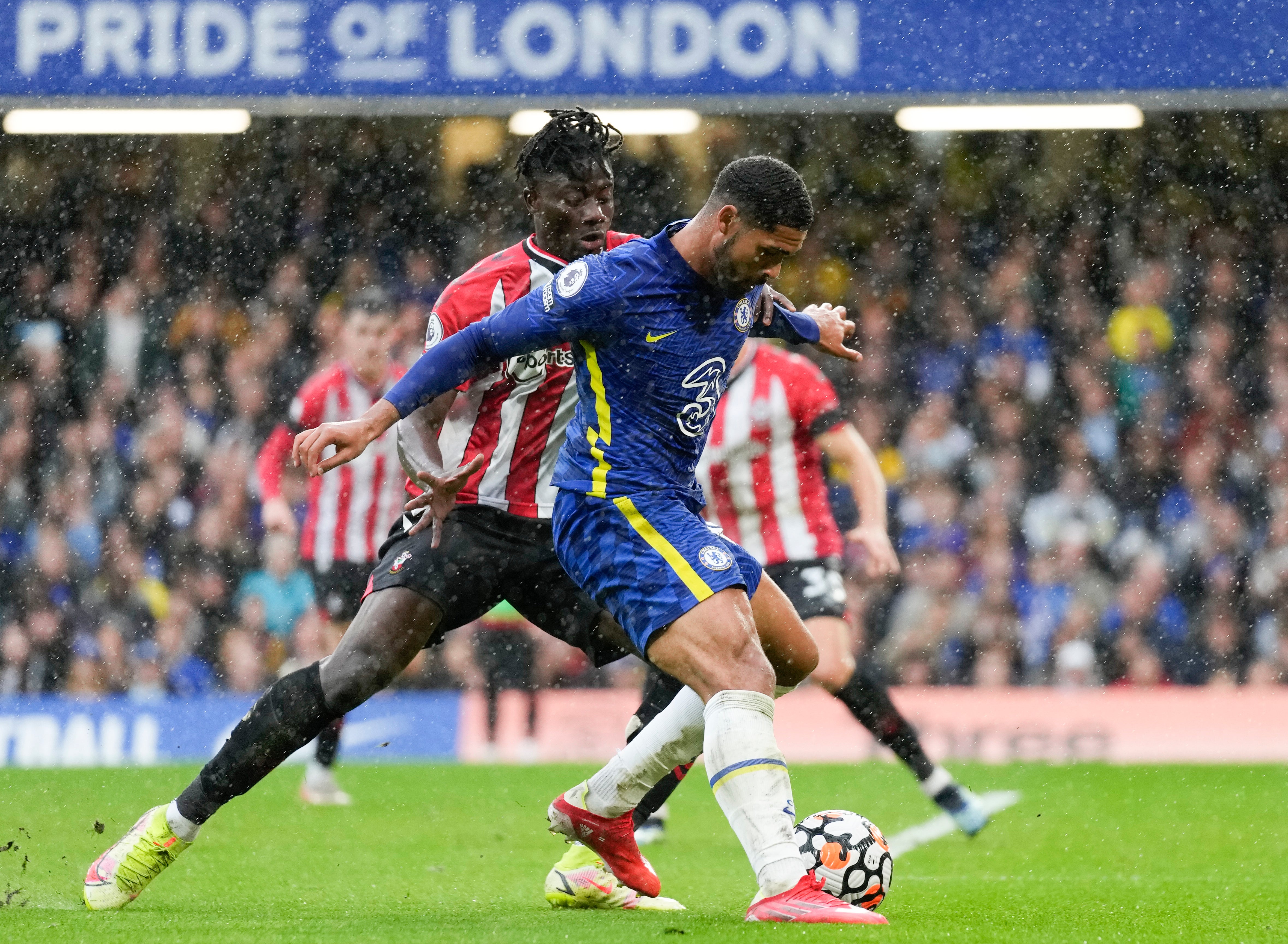 Ruben Loftus-Cheek on the ball against Southampton