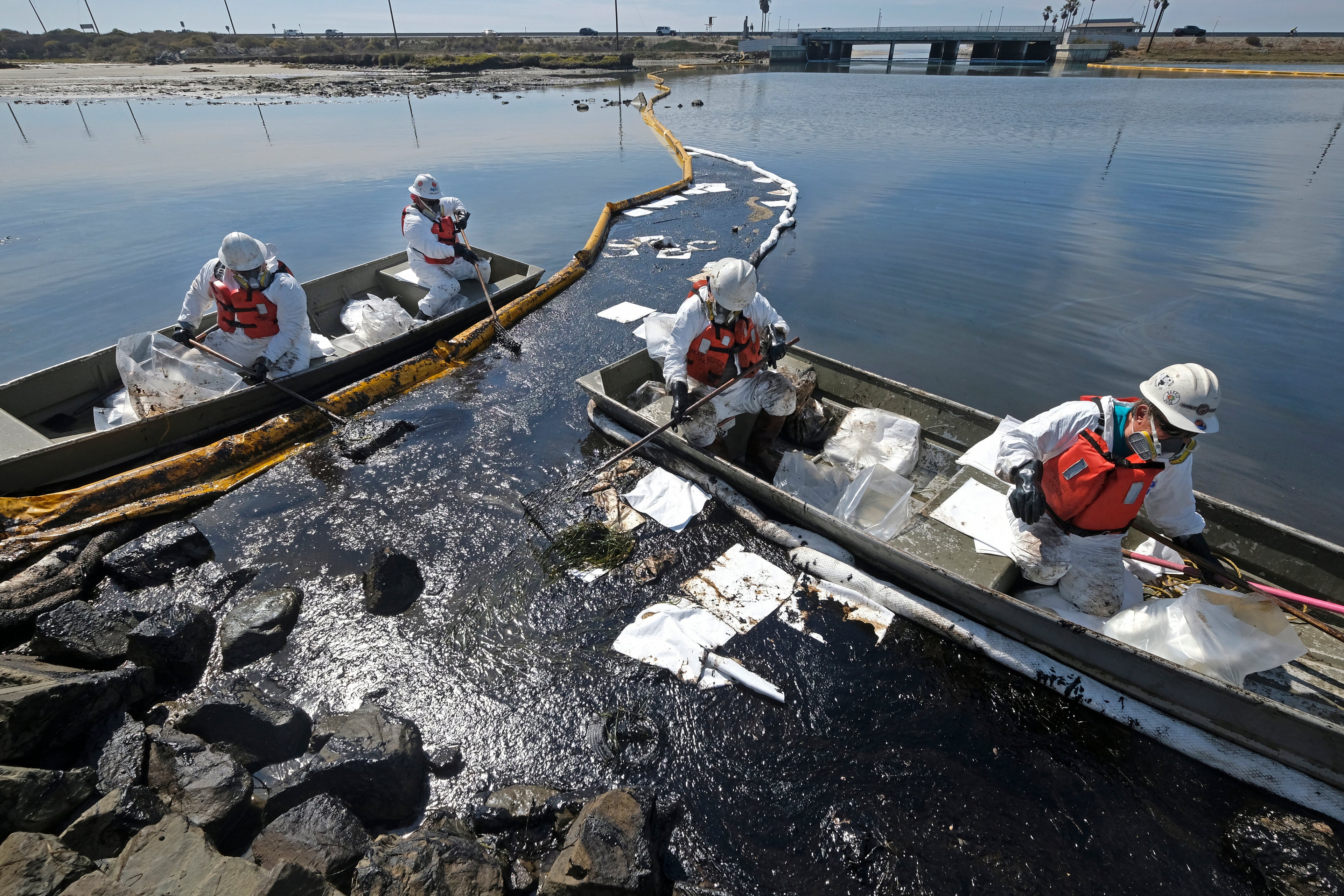 California Oil Spill Photo Gallery