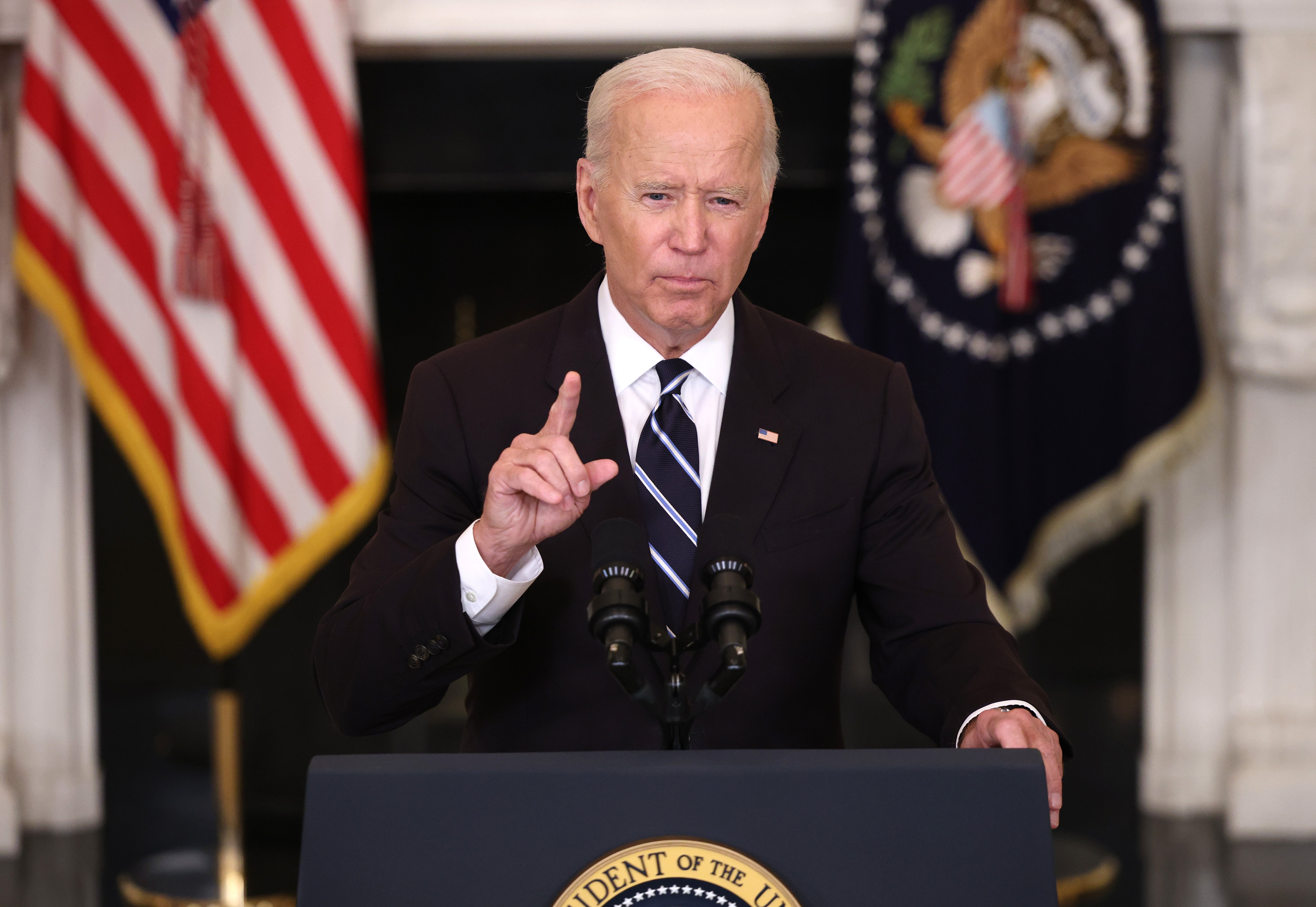 President Biden speaks about combatting the pandemic in the State Dining Room of the White House on 9 September 2021 in Washington DC