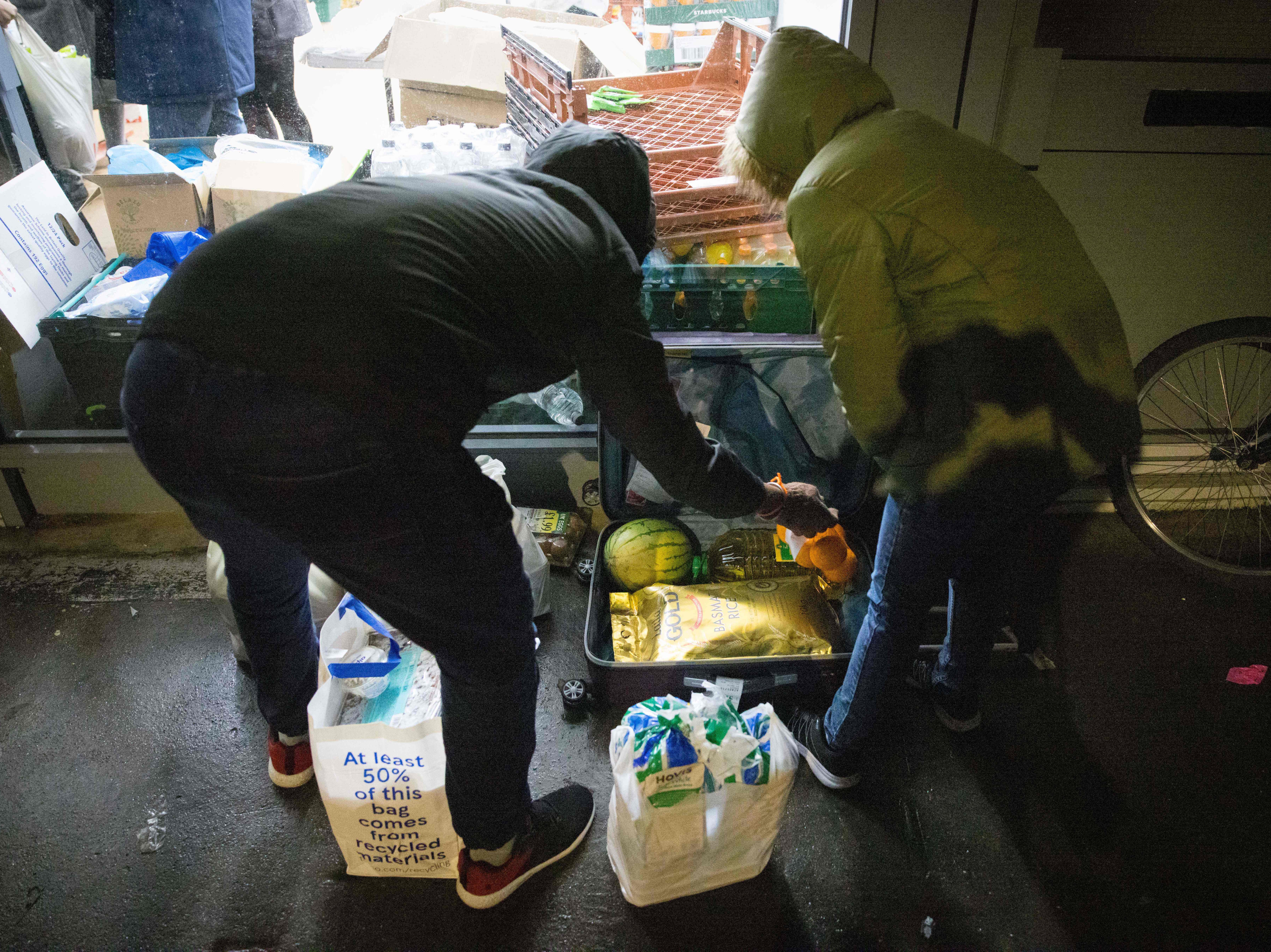 Food banks have called for the government to U-turn on the cut to Universal Credit