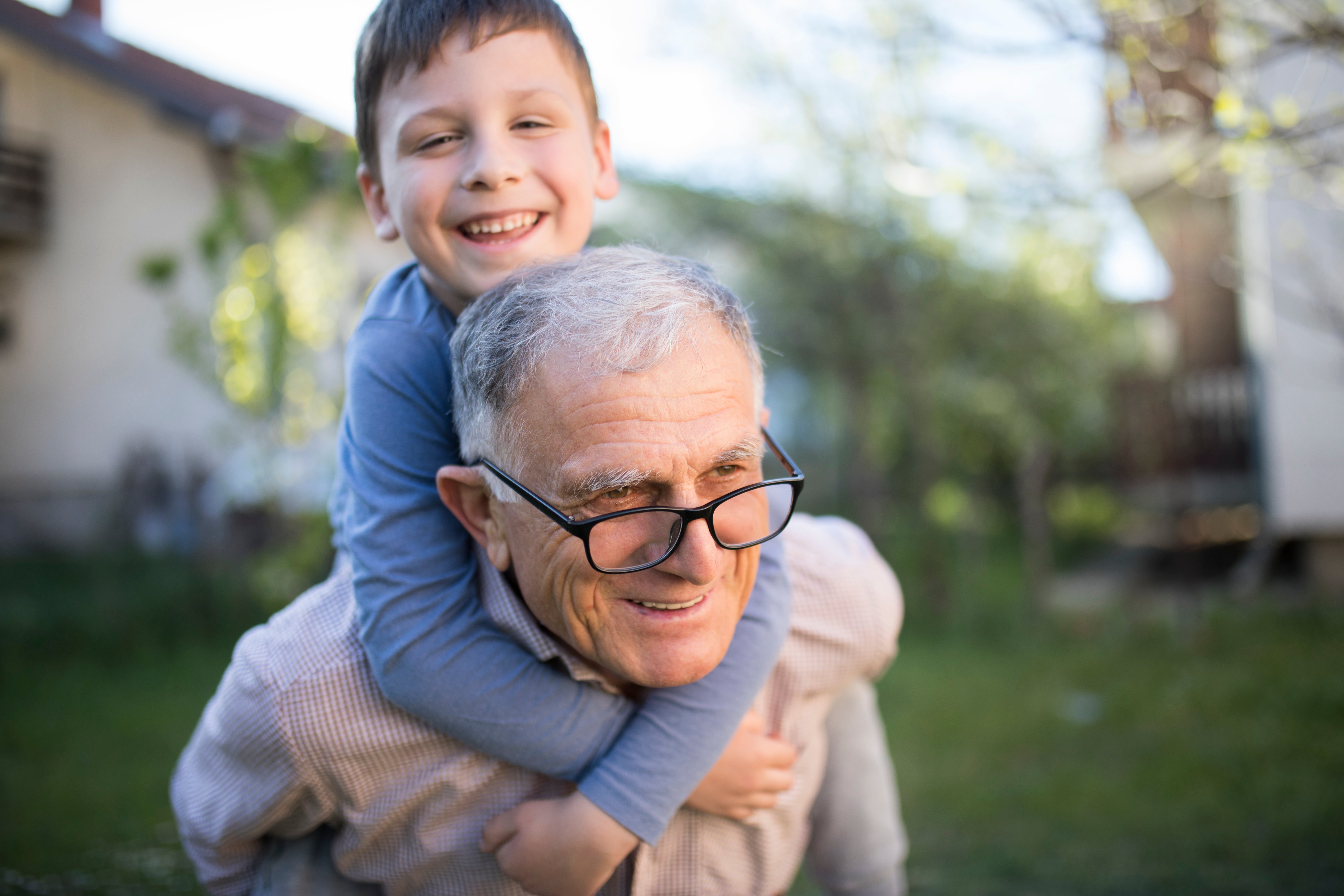 Older workers would be encouraged to delay their retirement with cash incentives