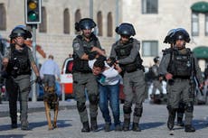 Palestinians clash with Israeli police in Jerusalem