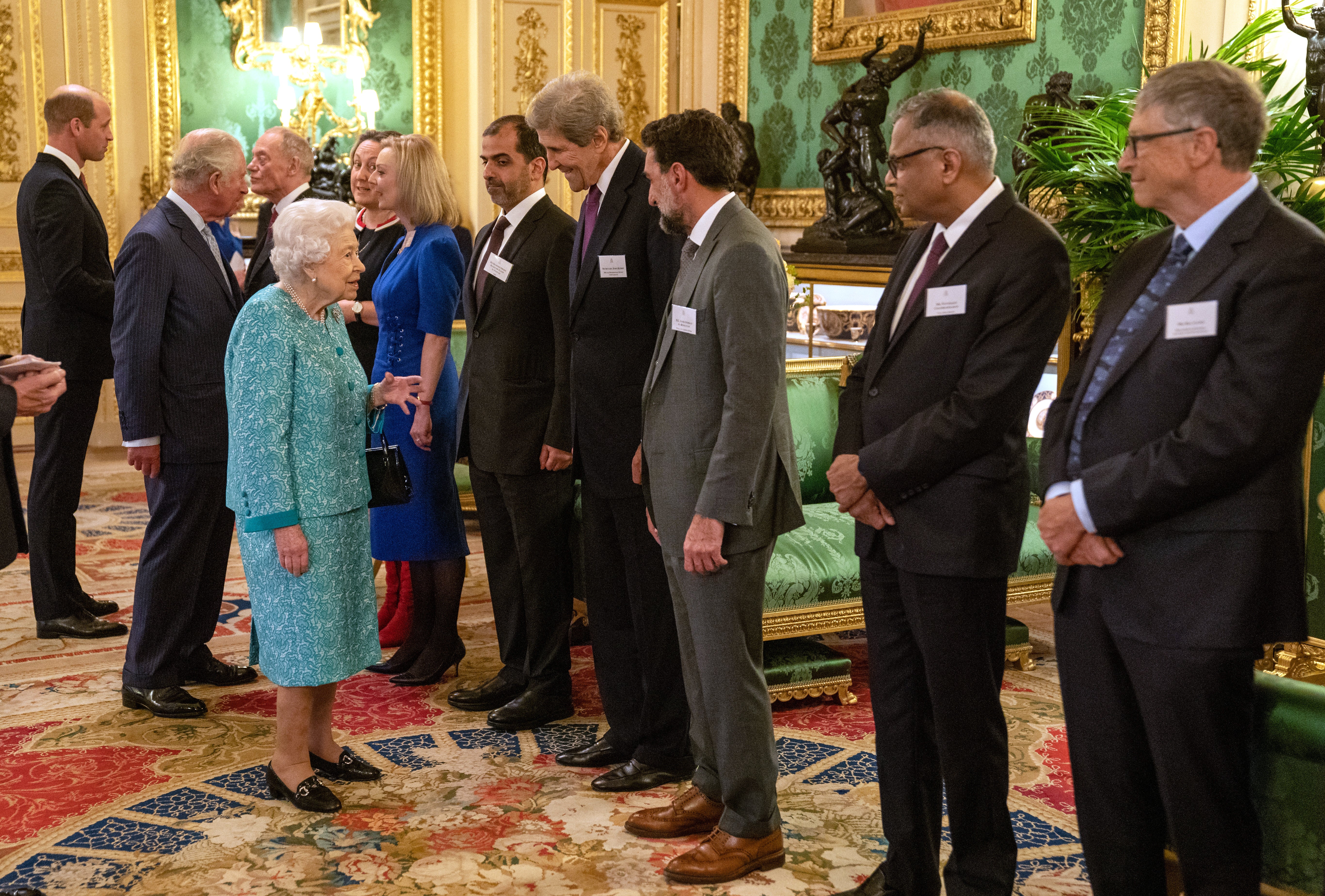 The Queen greets visitors (Arthur Edwards/The Sun)