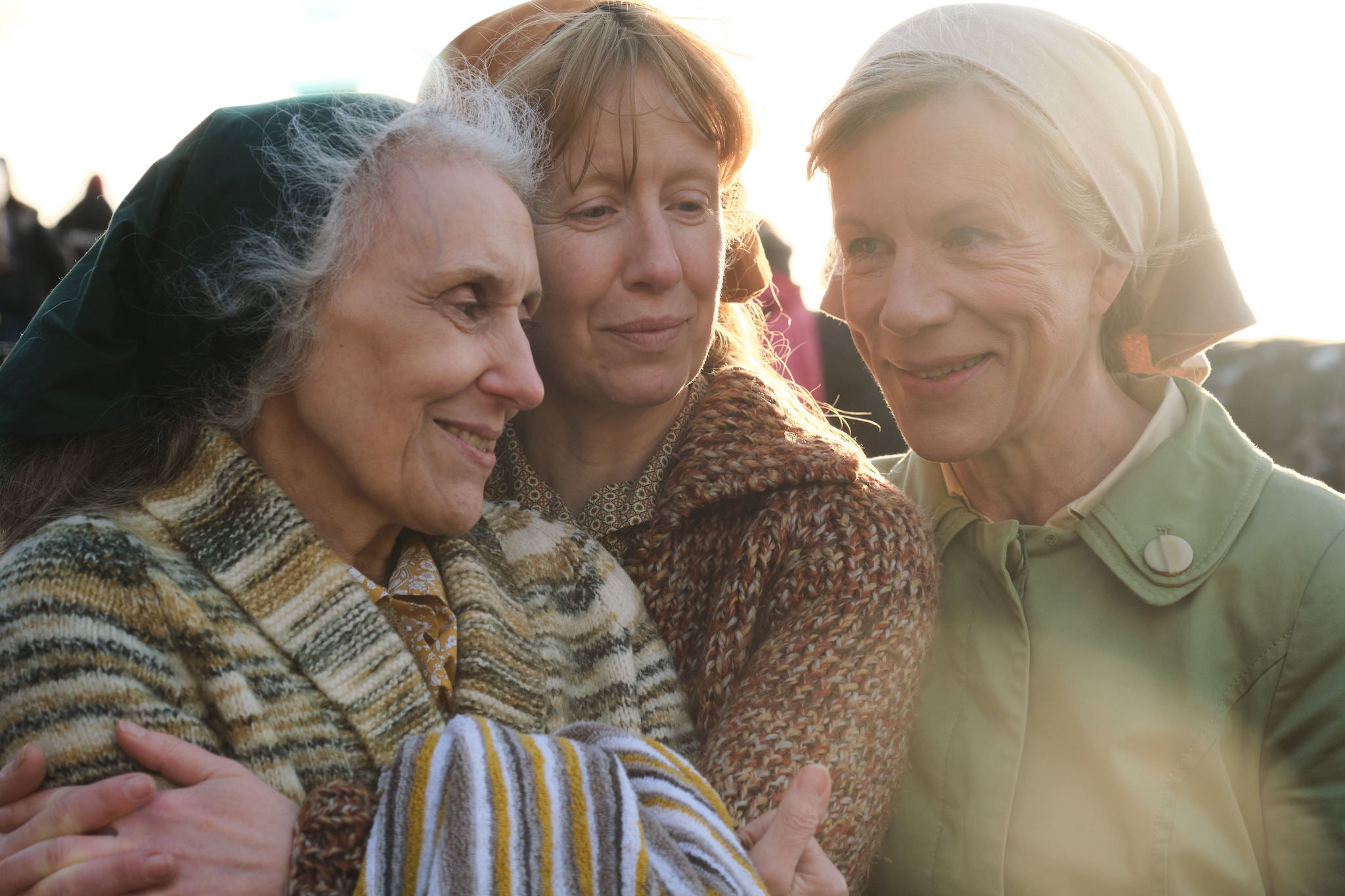 With Anita Dobson (L) and Nia Gwynne (C) in ‘The Long Call’