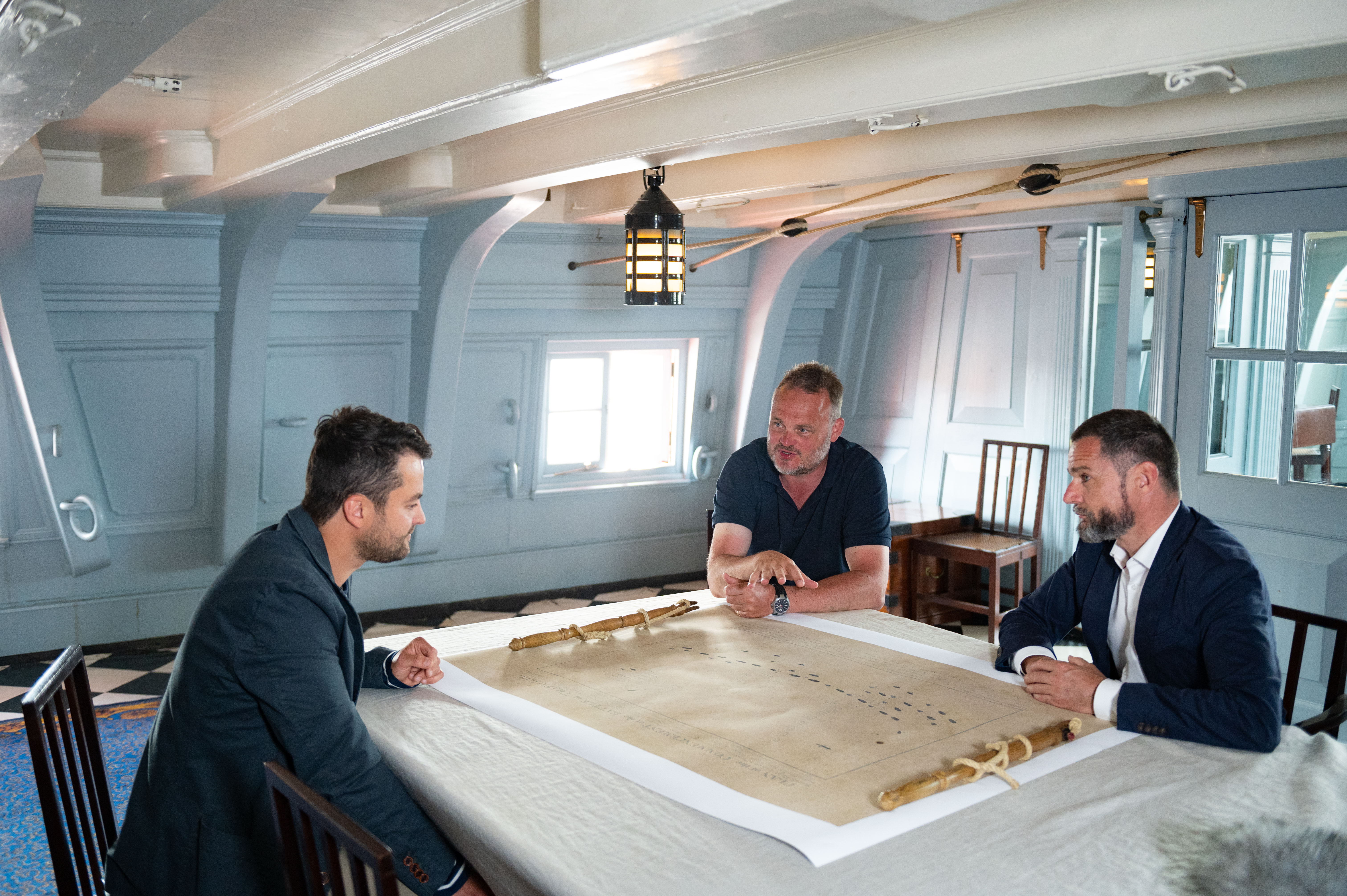 Murray and guest star Fred Sirieix discuss Anglo-French relations on the HMS Victory with maritime expert Nicholas Ball