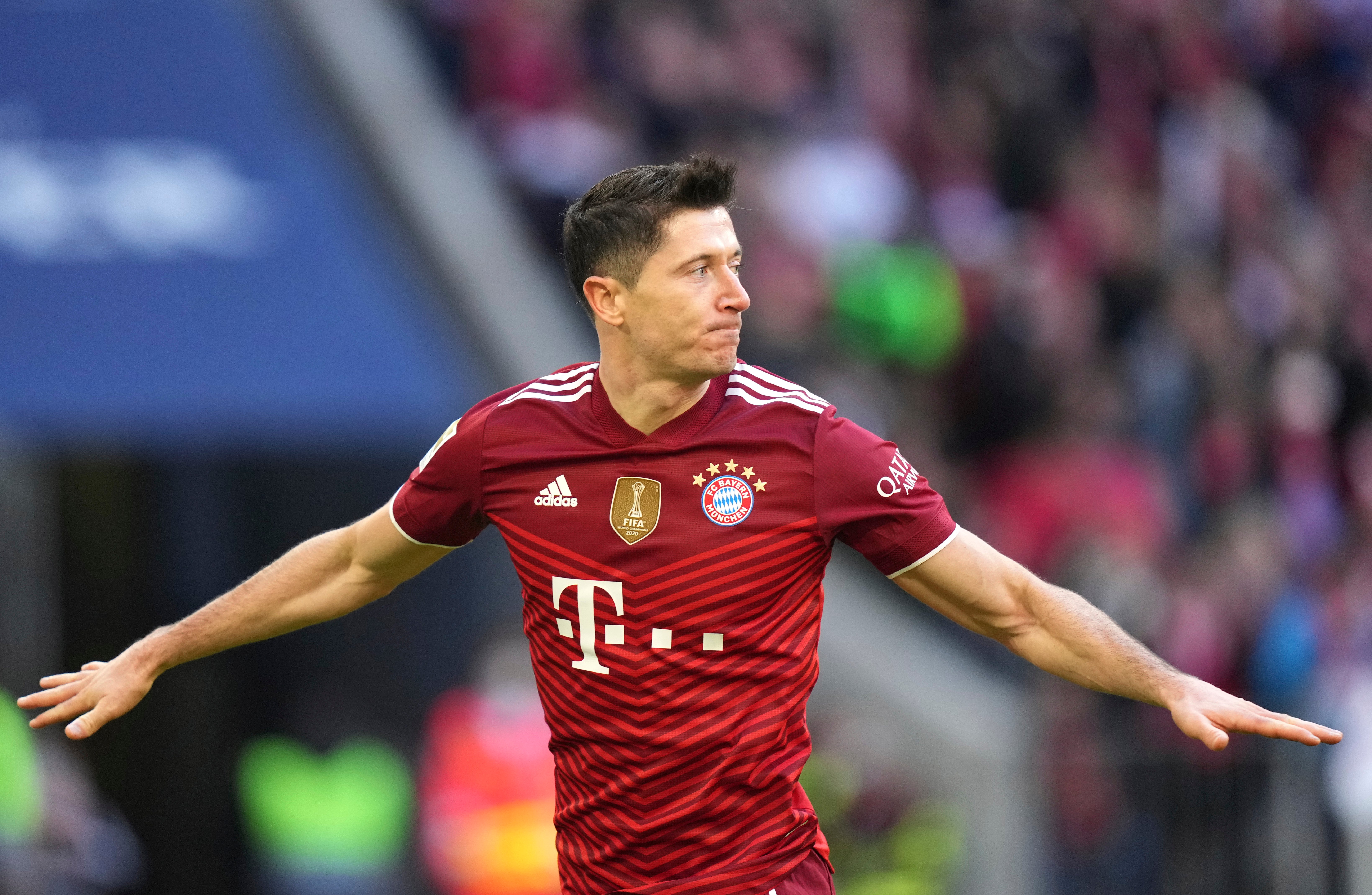 Robert Lewandowski crashed in his 10th Bundesliga goal with a fine 20-yard effort (Matthias Schrader/AP)