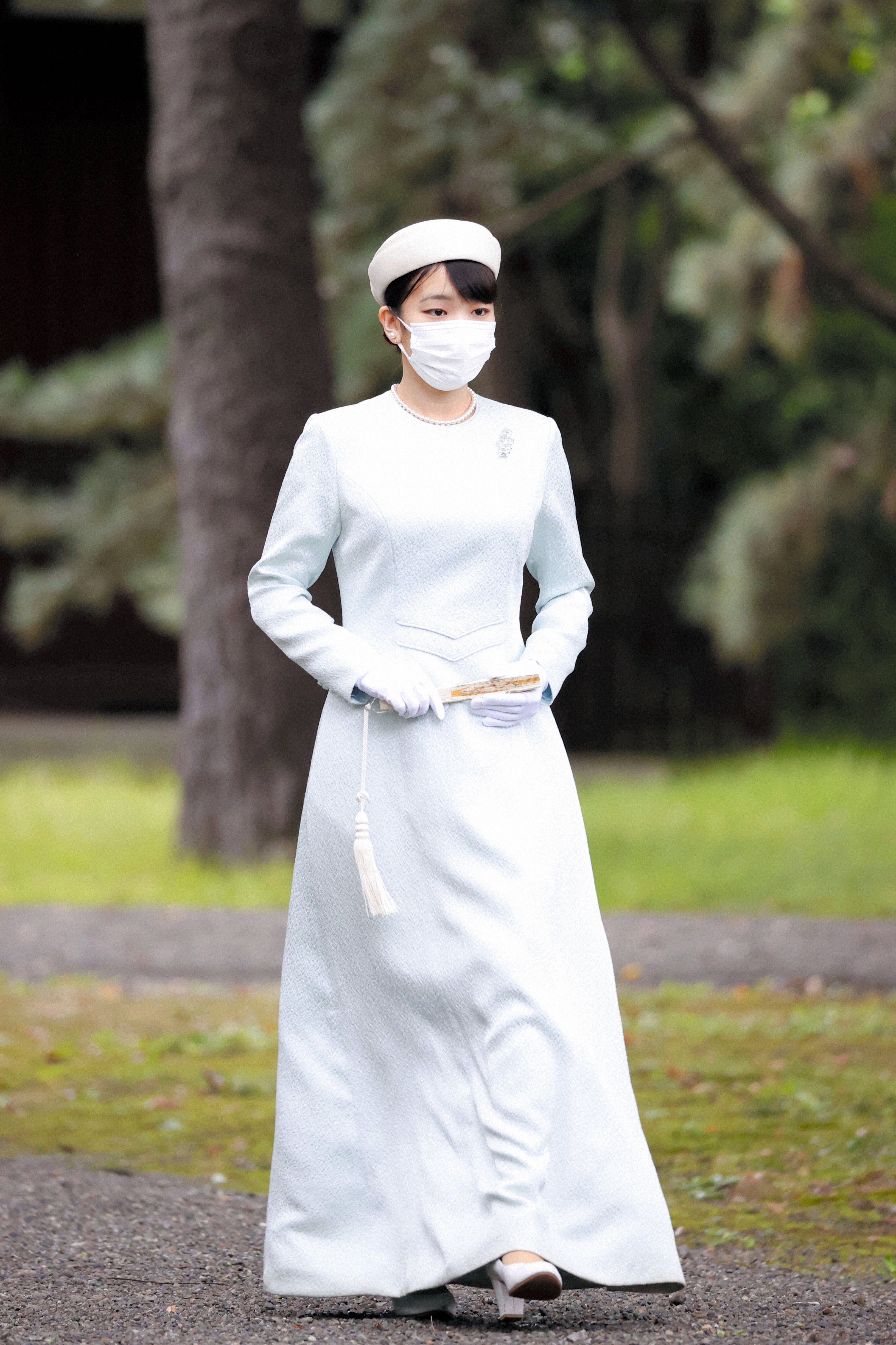 Princess Mako arrives at the Imperial Palace