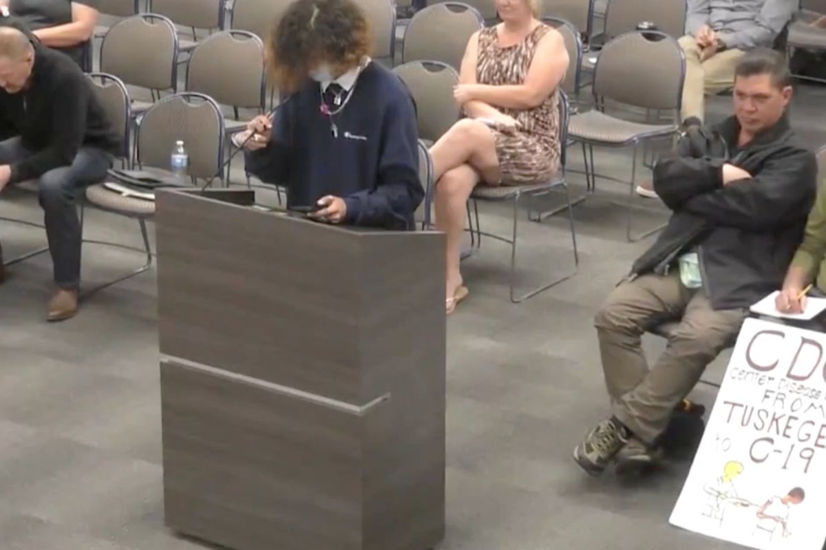 Anti-vaxx parents mock immunocompromised child speaking at school meeting