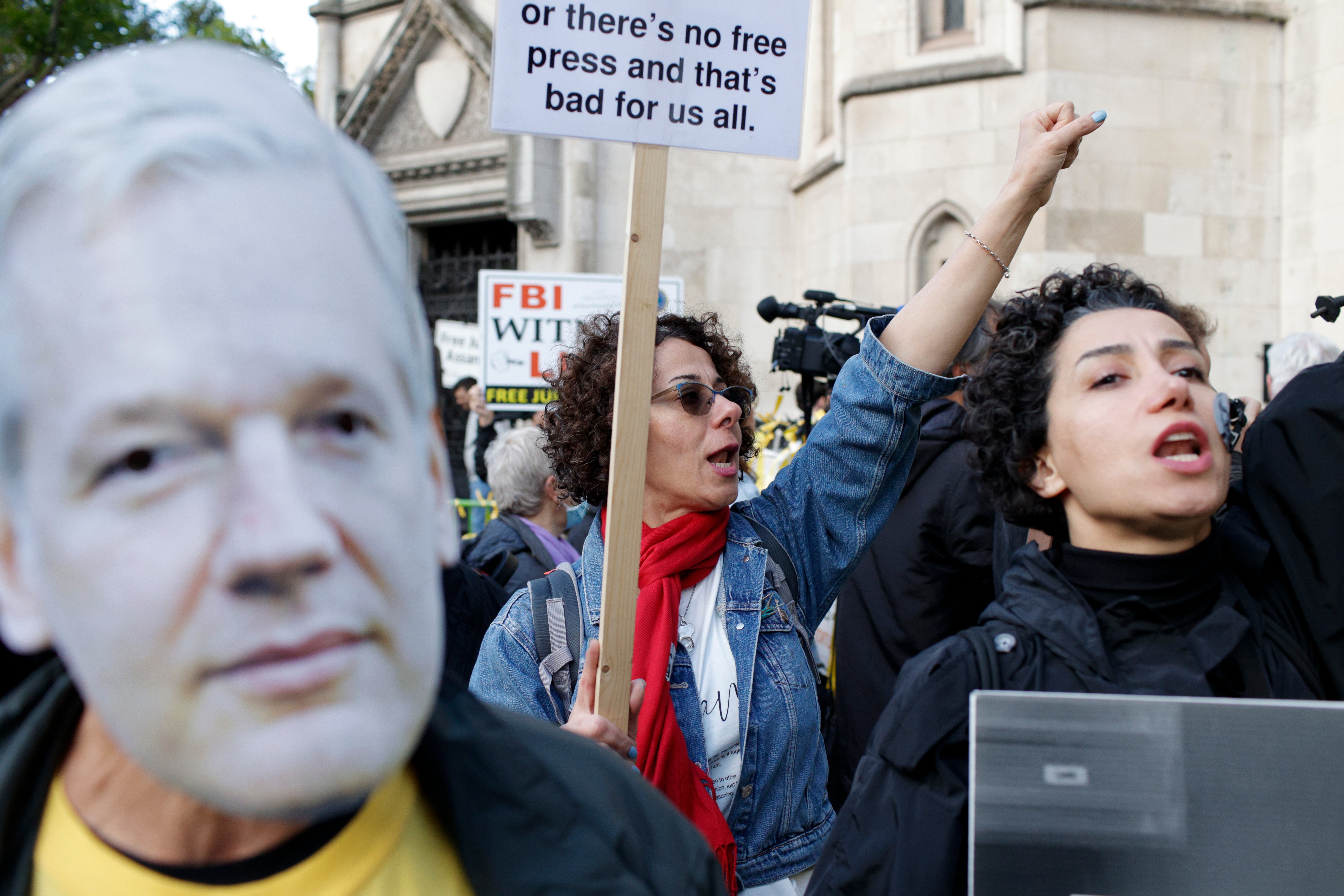 Britain Assange