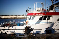 UK ready to retaliate in fishing row with France, Brexit minister warns EU