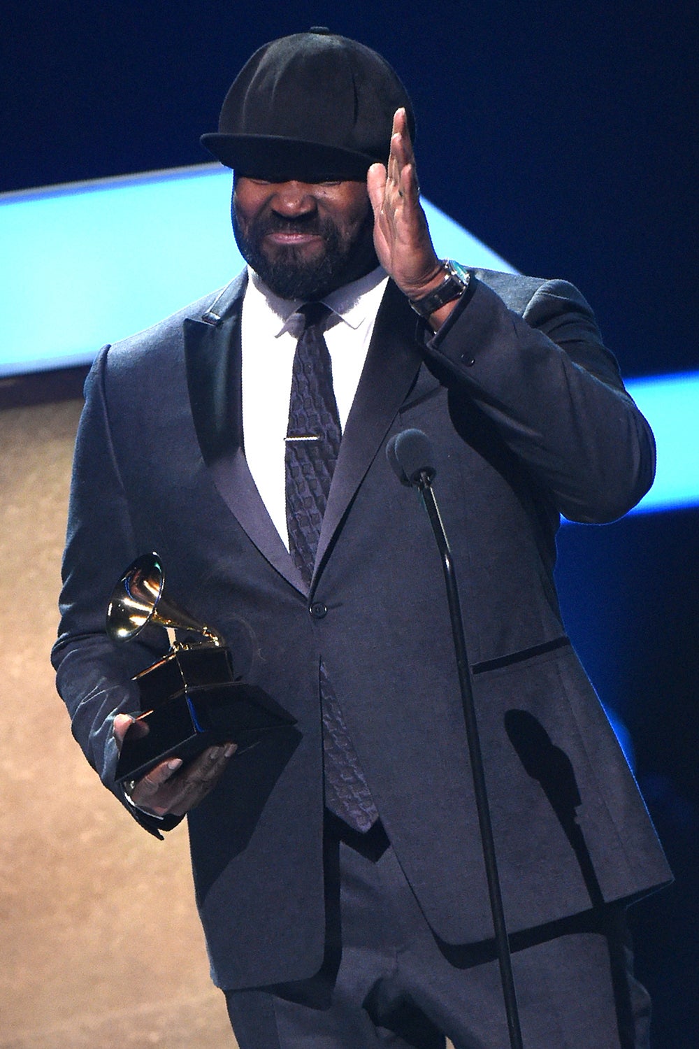 Porter collects his award for Best Jazz Vocal Album at the 2017 Grammys