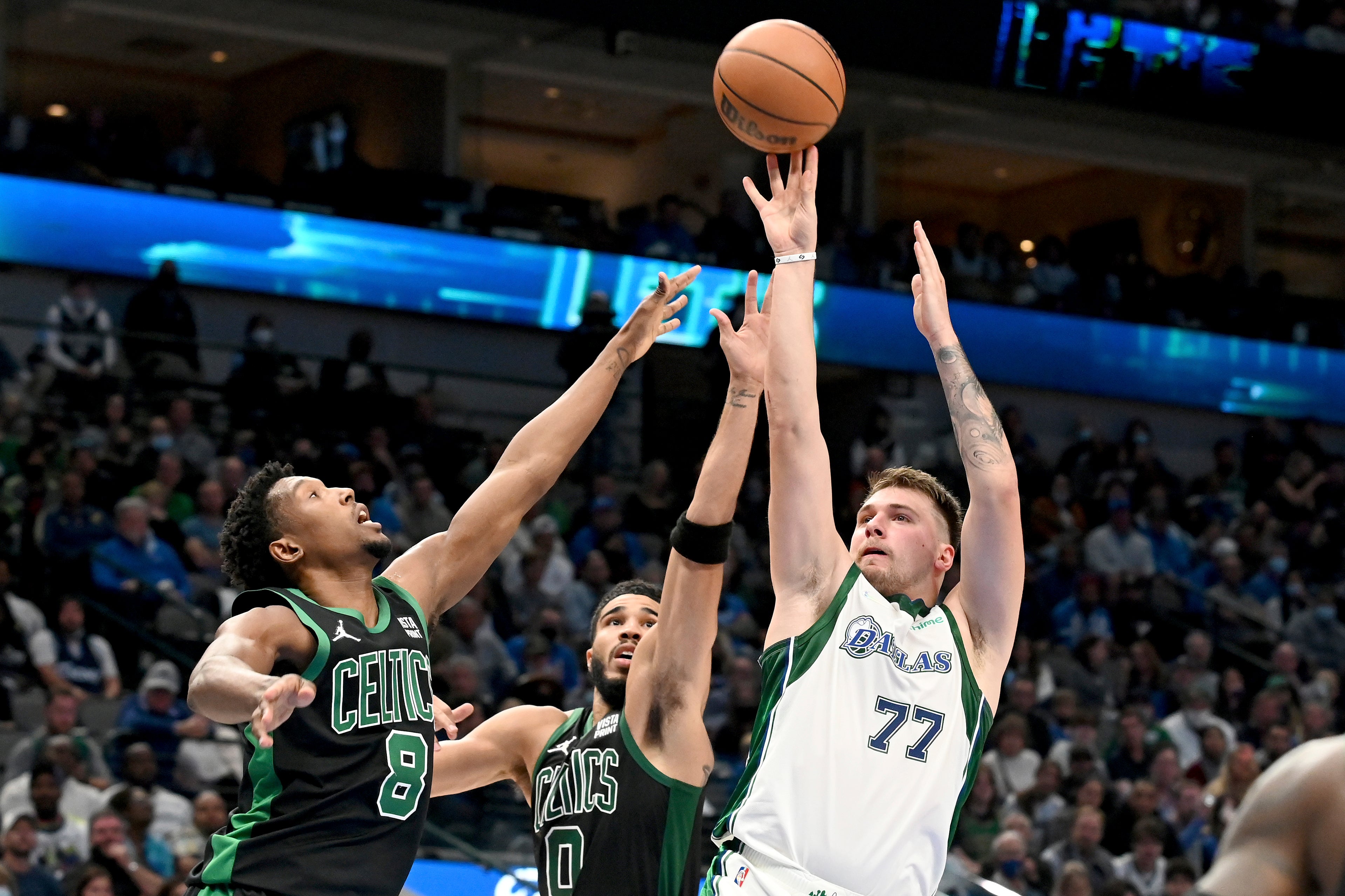 Dallas Mavericks guard Luka Doncic (Matt Strasen/AP)