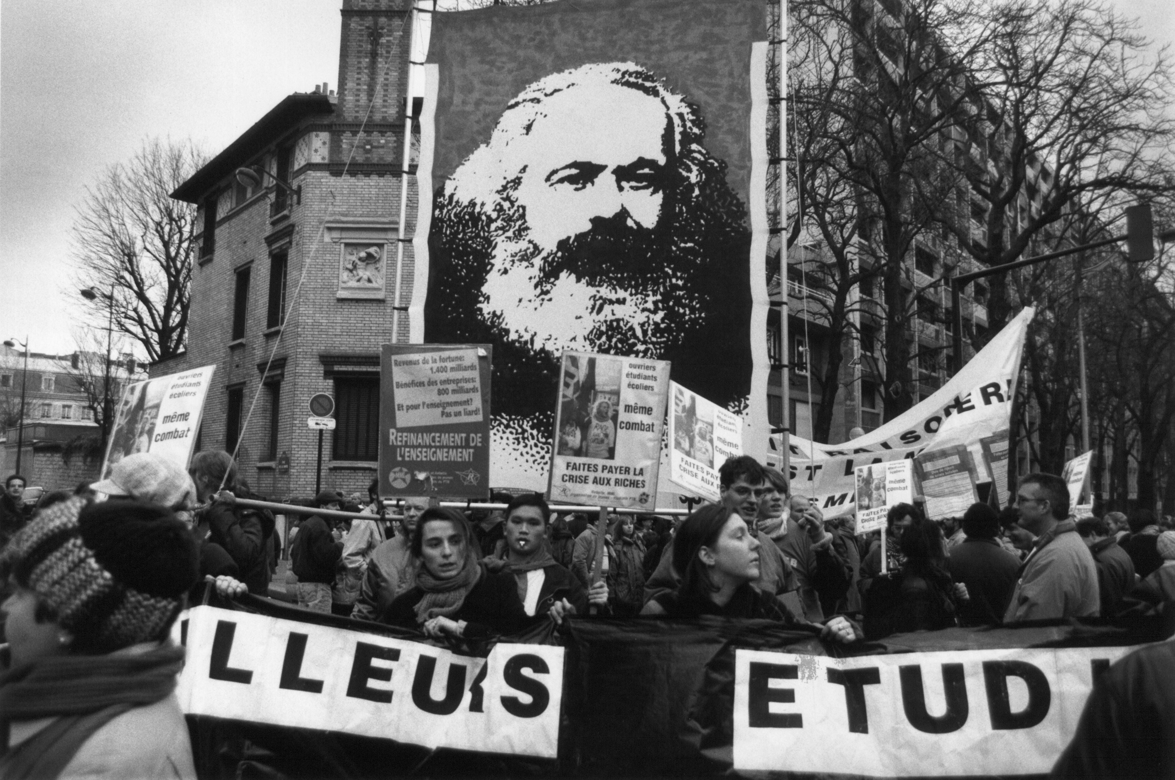 Workers striking against French prime minister Alain Juppe’s welfare cuts in 1995