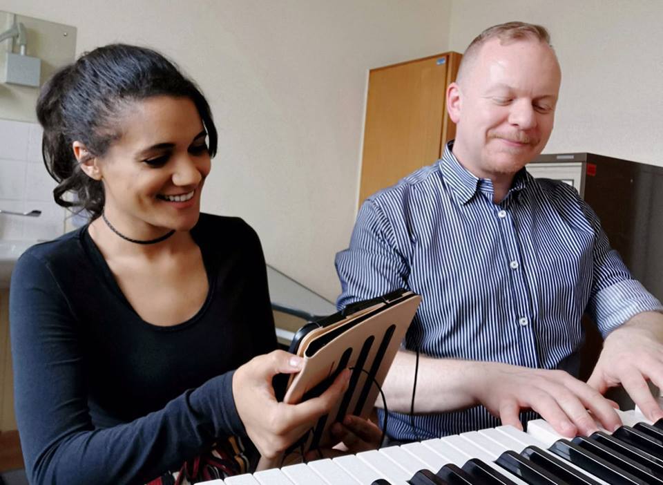 Gabbitas performing a song she wrote with her music therapist during her recovery from meningitis