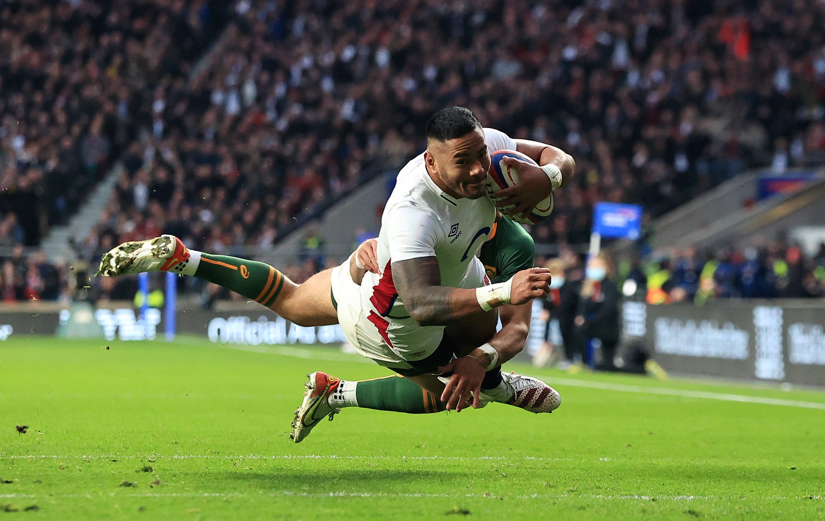 Tuilagi beats Pollard to score England’s first try