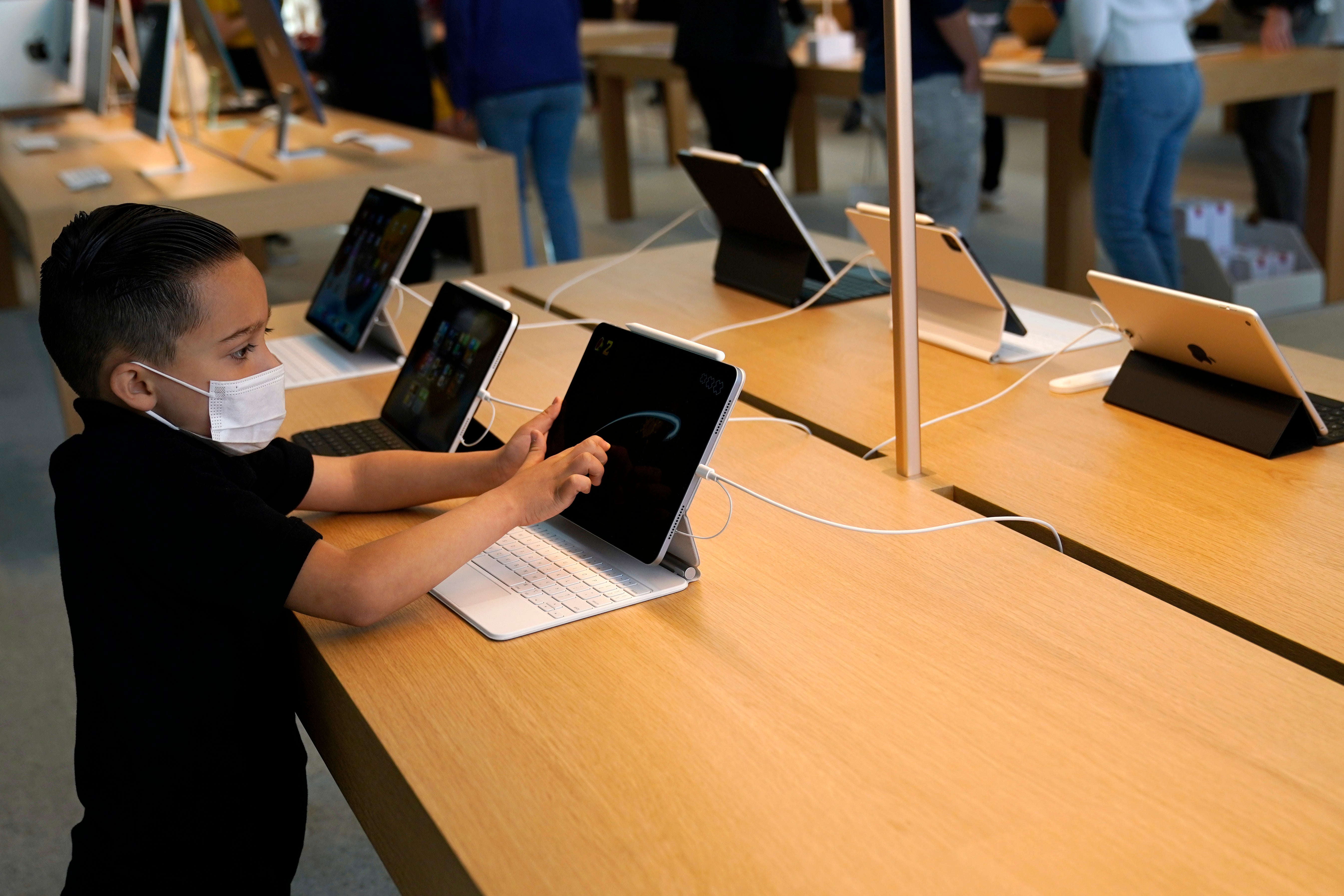 ITALIA-APPLE-AMAZON