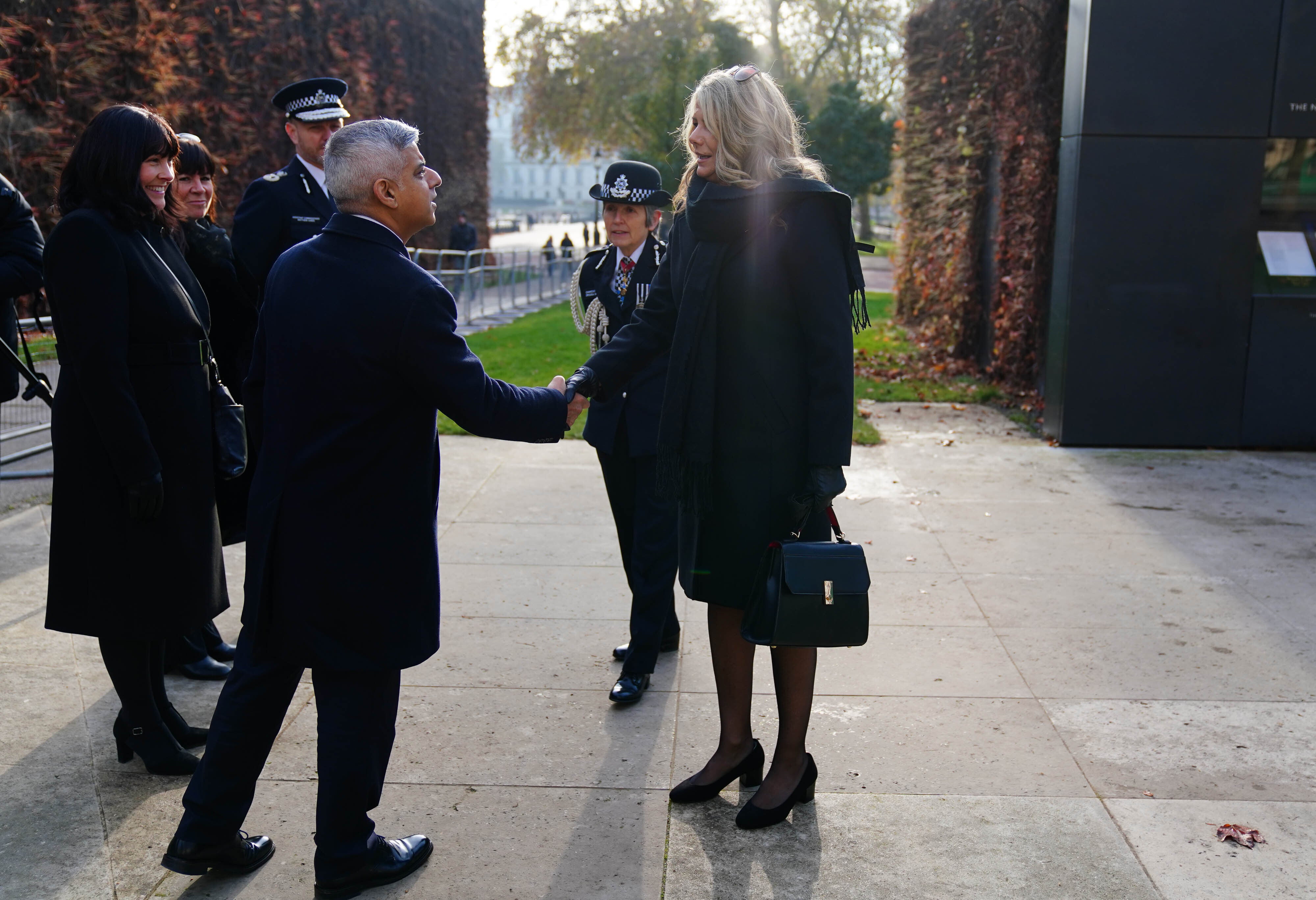 London mayor Sadiq Khan meets Sue Bushby at Sgt Ratana’s memorial service in Westminster in November 2021