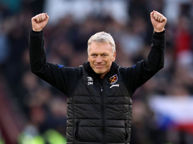 Moyes celebrates at full-time after West Ham’s comeback against Chelsea