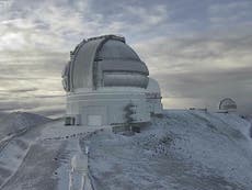 Hawaii’s volcanoes are snow-capped as Denver reaches near record days without flurries