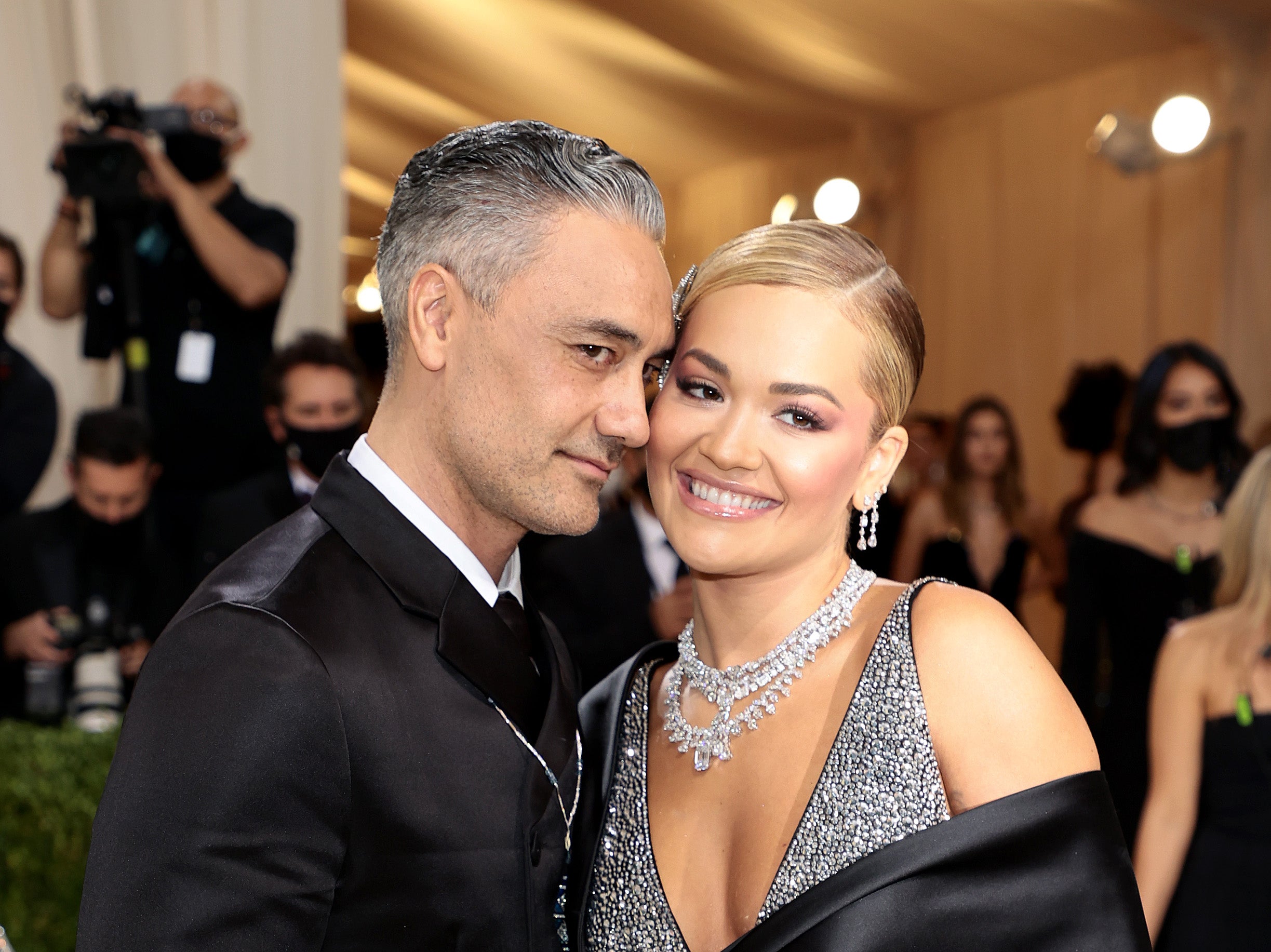 Taika Waititi with Rita Ora at the 2021 Met Gala