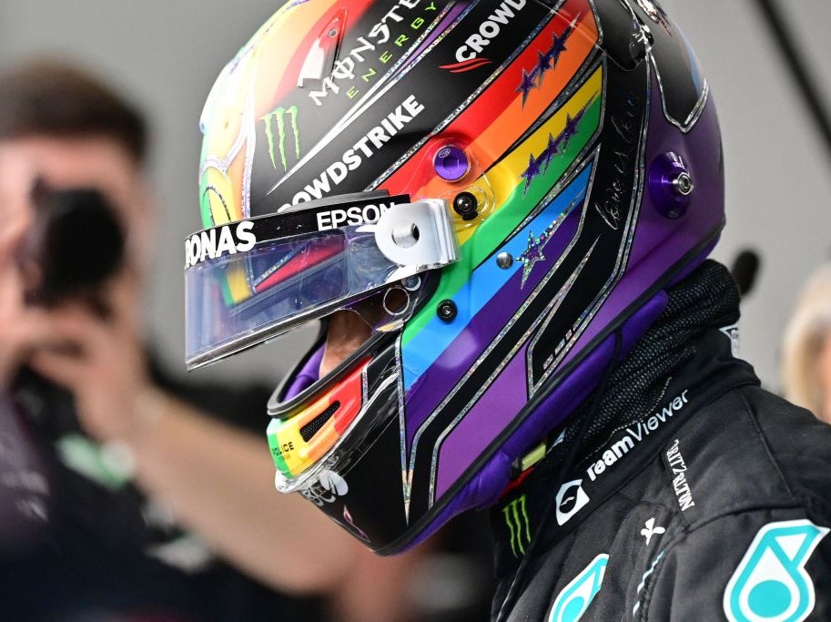 Lewis Hamilton wore a rainbow helmet in Saudi Arabai