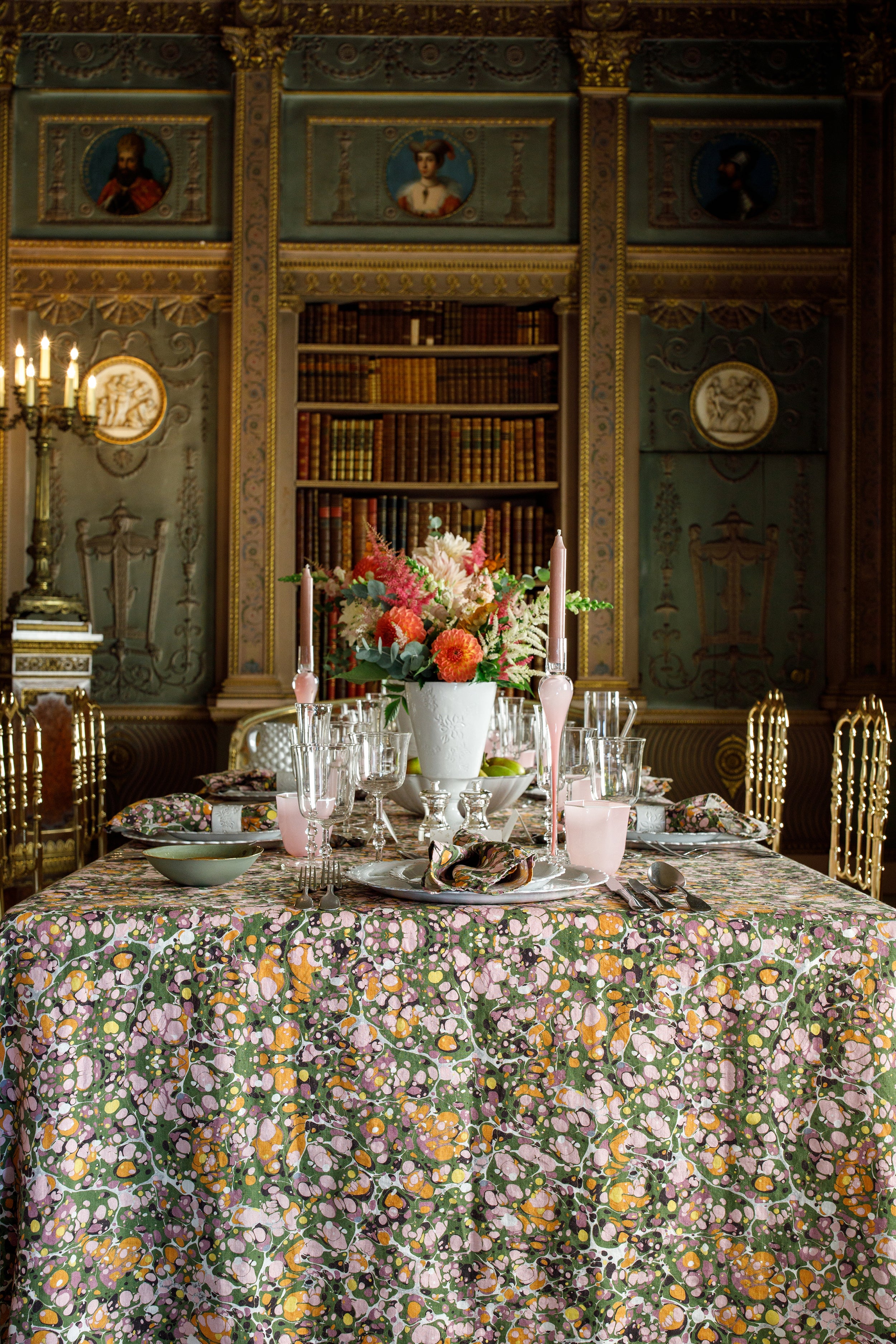 Make family mealtimes a glamorous affair