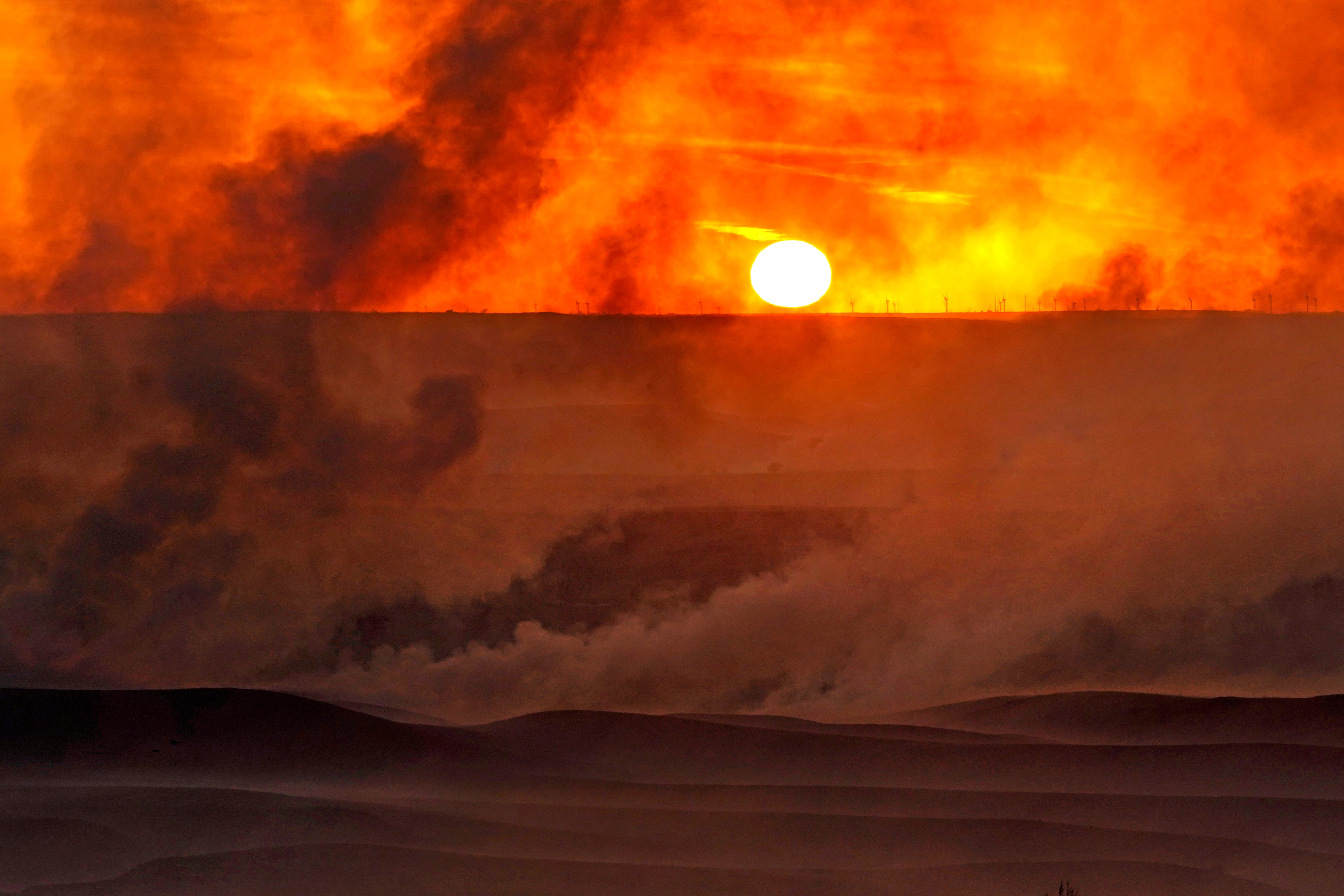 APTOPIX Kansas Weather Fires