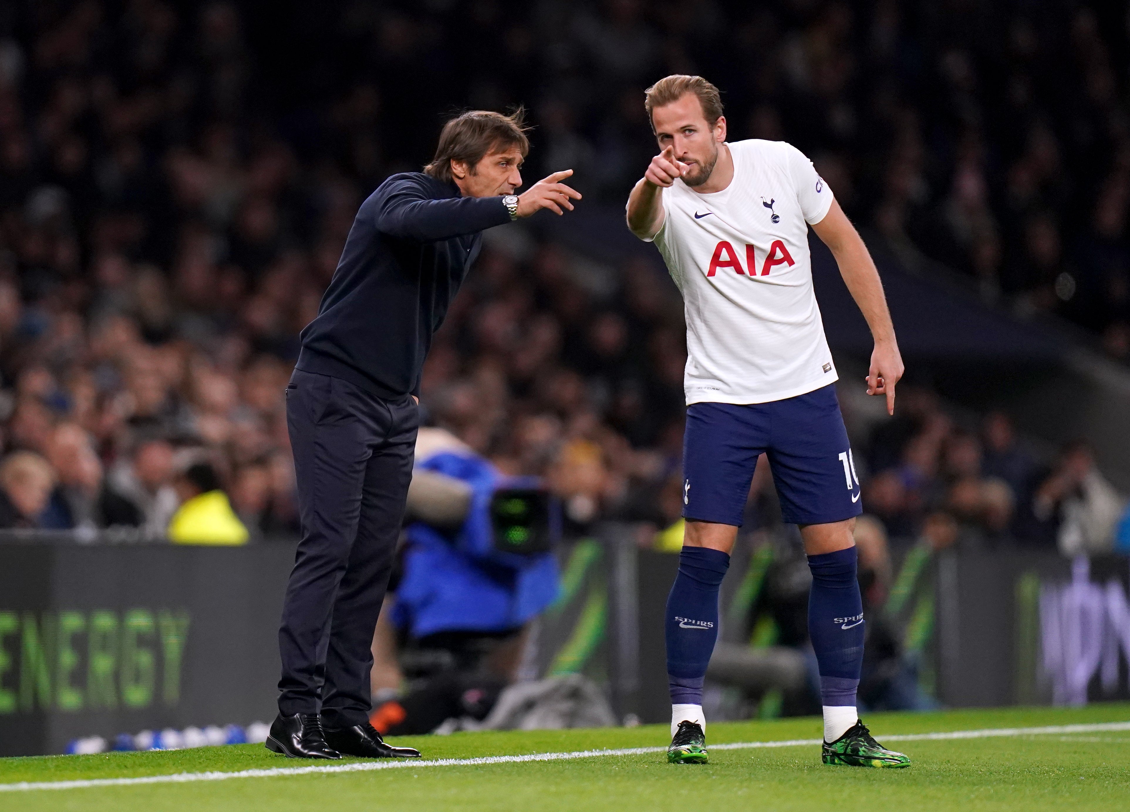 Antonio Conte (left) ranks Harry Kane as one of the best strikers he has worked with (Adam Davy/PA)