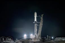 SpaceX launches 52 Starlink satellites from California base