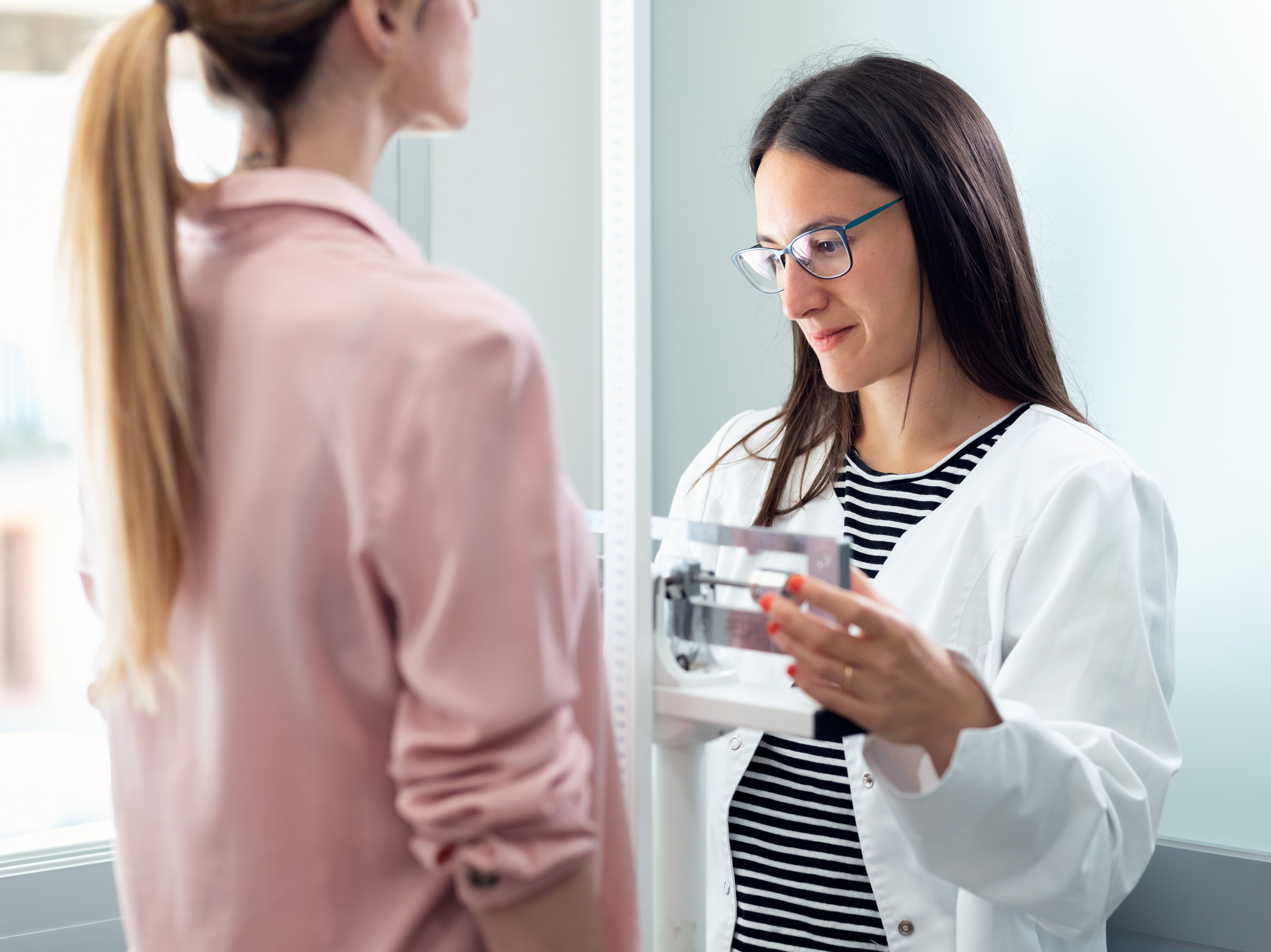 Patients can order cards to ask their doctor not to weigh them