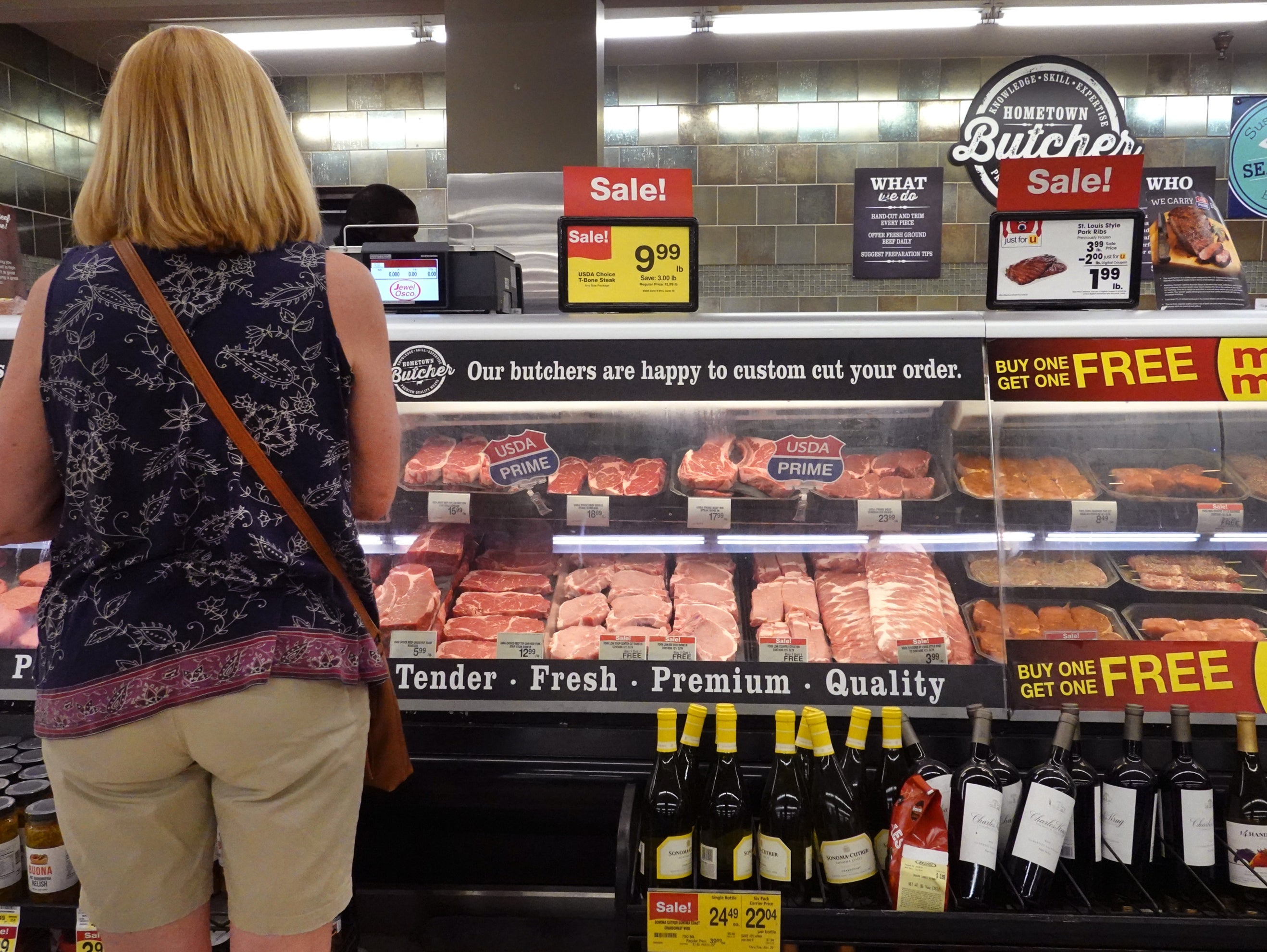 Shoppers don’t usually know how animals were killed when they buy meat, a report warns