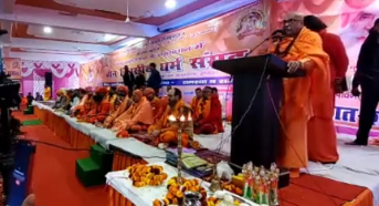 A screengrab from a widely circulated speech where a religious leader identified as Prabodhanand Giri is seen giving an inflammatory speech