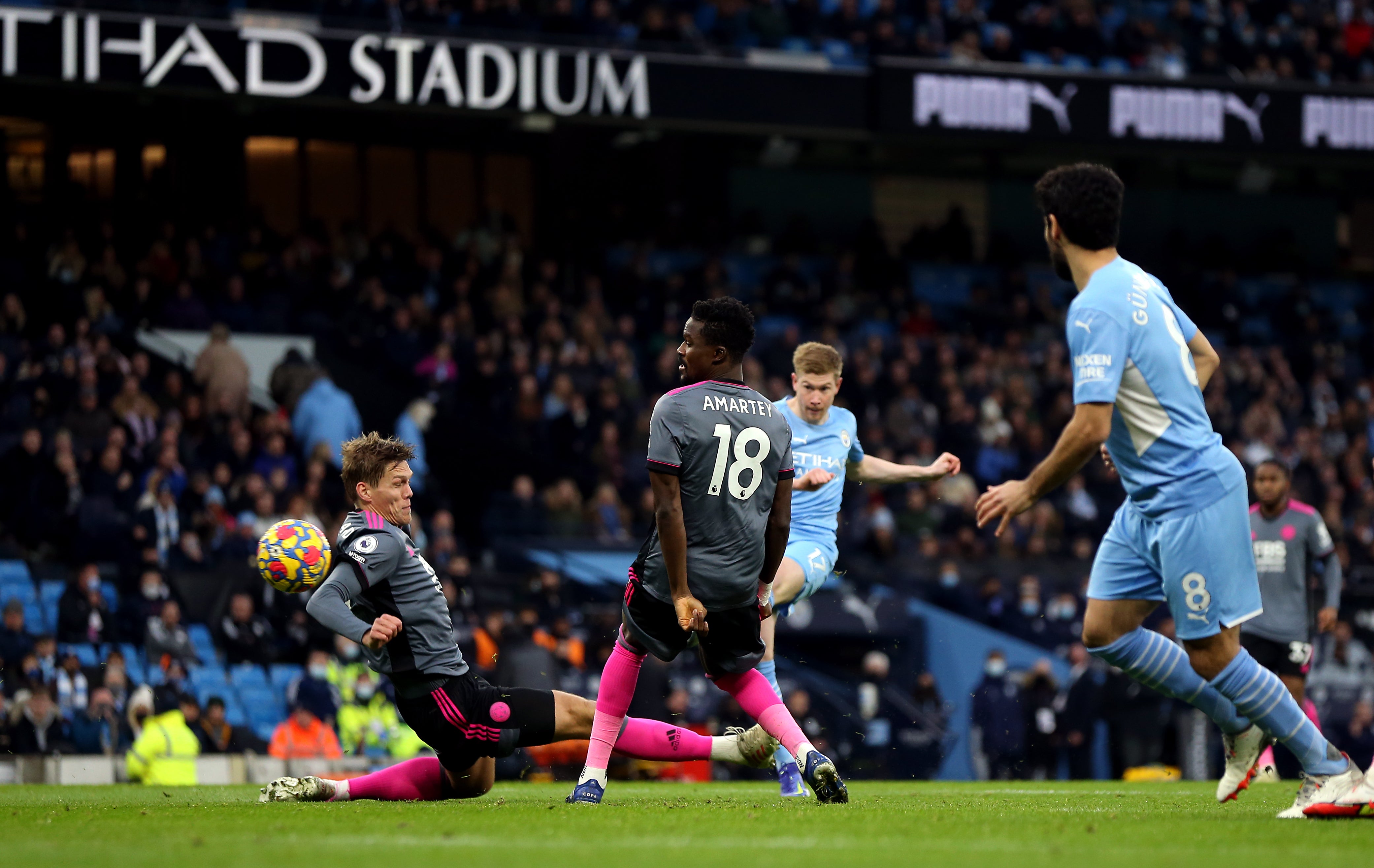 Kevin De Bruyne scores Manchester City’s opener (Barrington Coombs/PA)