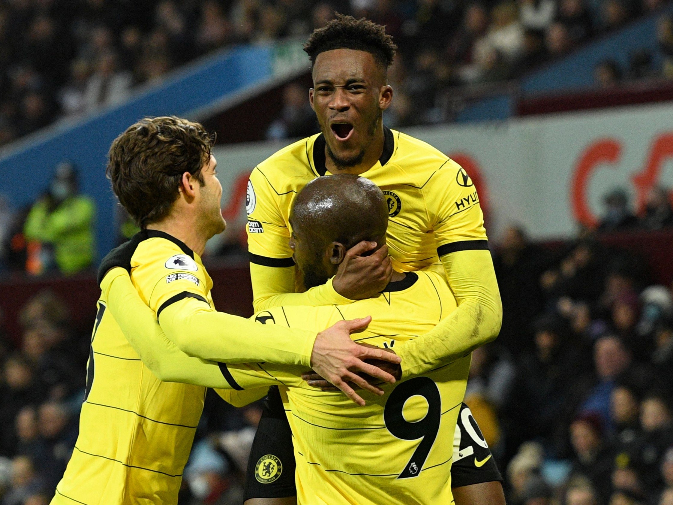 I’m back boys: The introduction of Romelu Lukaku (centre) turned the game in Chelsea’s favour