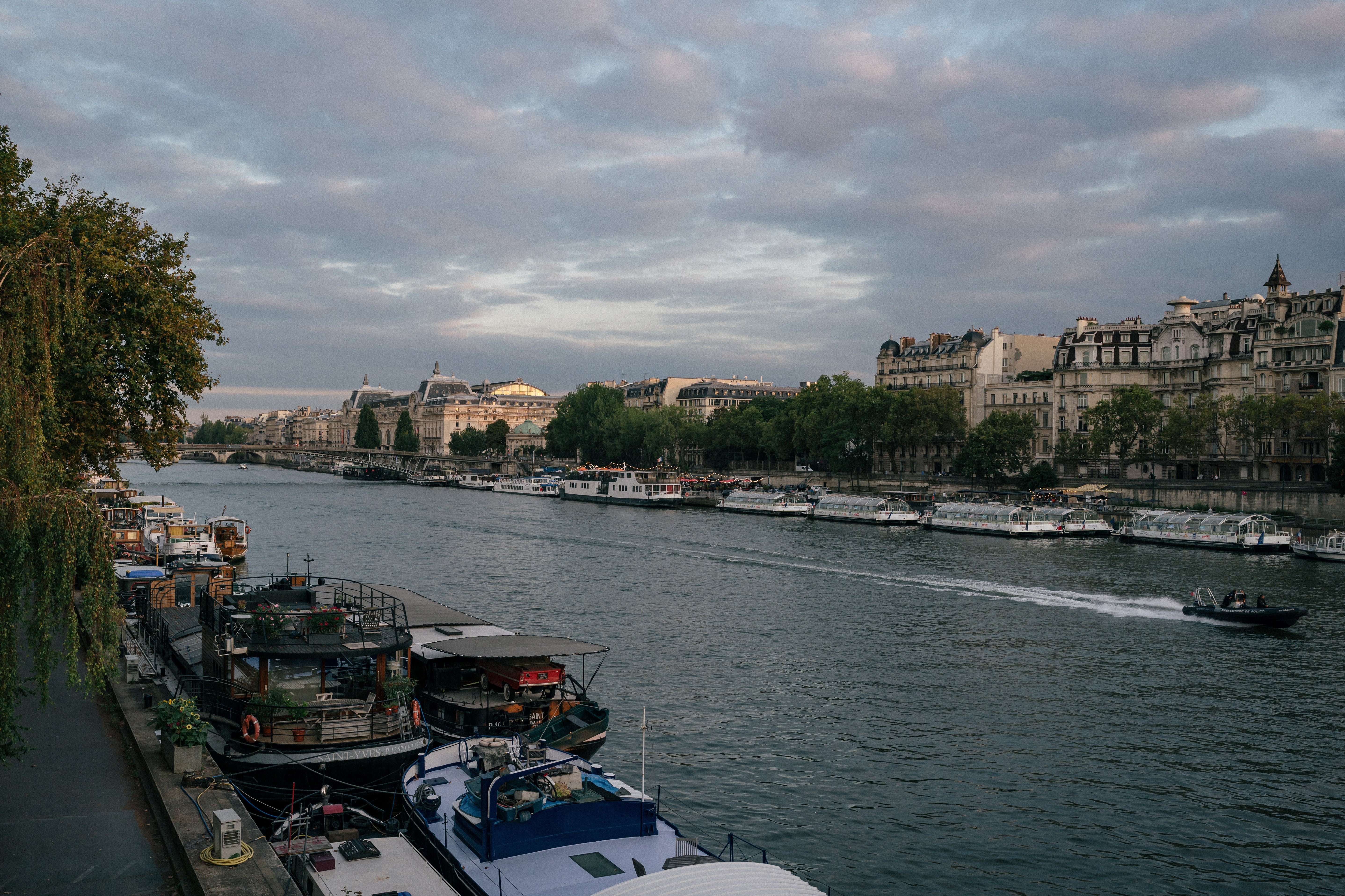 Industrialisation, along with decades of rapid economic and population growth, turned the Seine into the big-city equivalent of a smelly pond