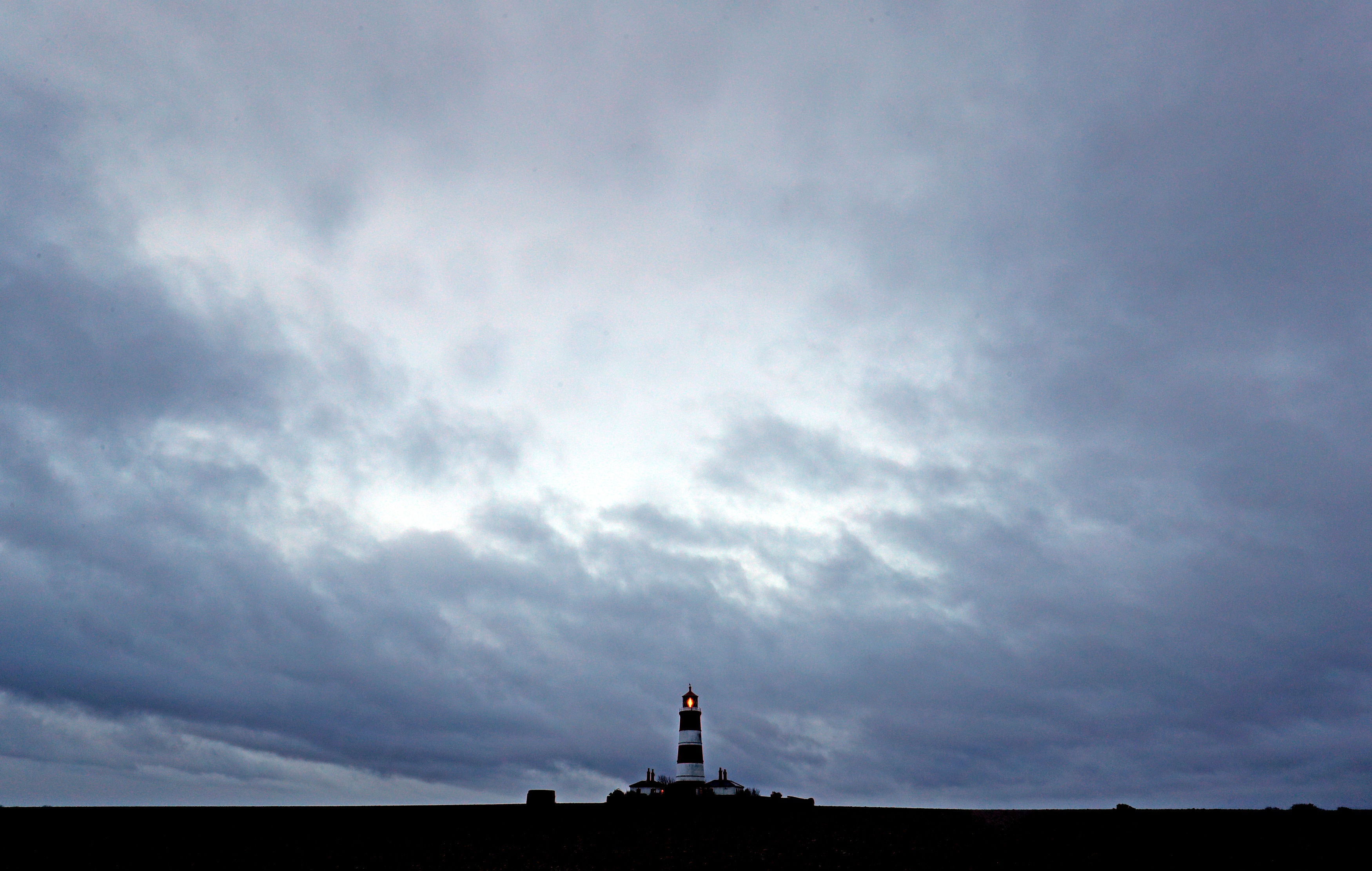 The UK is set to record one of the dullest Decembers ever (Chris Radburn/PA)