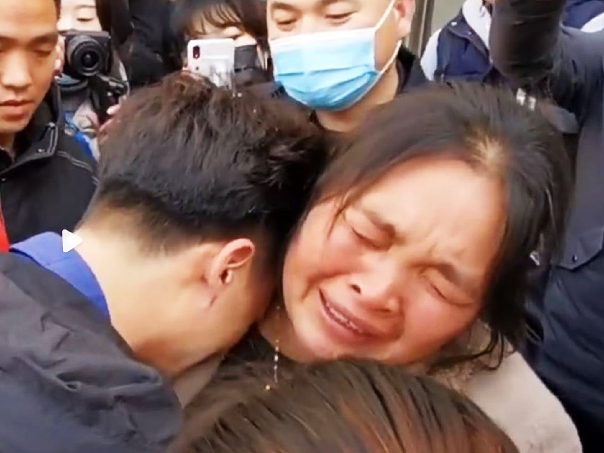 Li Jingwei, who was abducted as a child, has been reunited with his family after drawing a map of his village in Yunnan, China