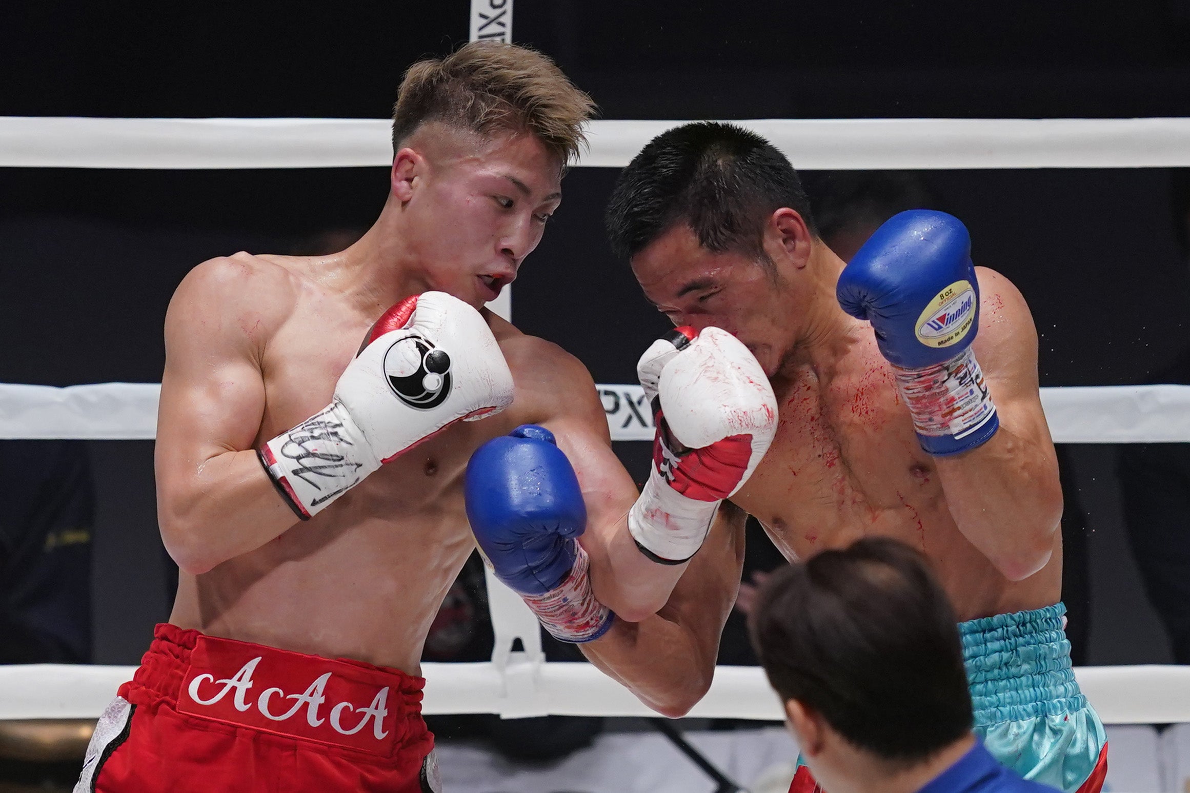 Naoya Inoue (left) stopped Aran Dipaen in his last outing, in December