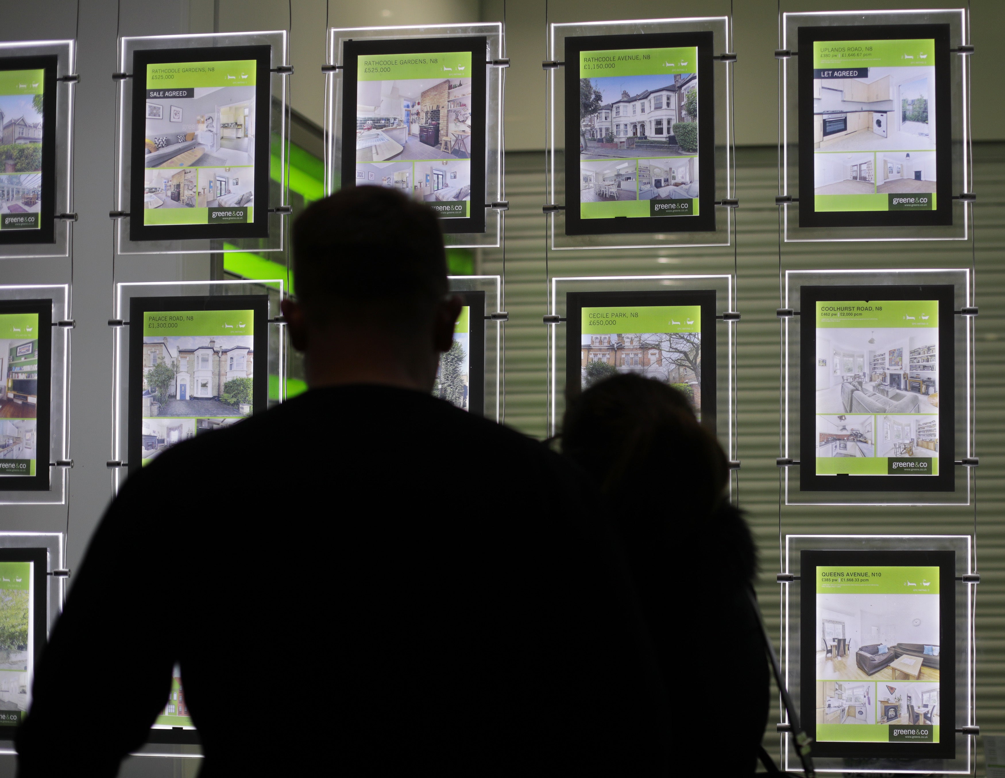 The number of people taking their first step on to the property ladder with a mortgage last year is estimated to have topped 400,000 for the first time since 2006, according to Yorkshire Building Society (Yui Mok/PA)