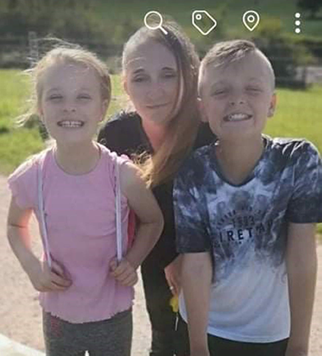 Lacey with her brother John Paul and their mother Terri (Derbyshire Police/PA)