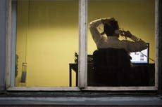 Many workers expected to return to offices this week despite Omicron guidance, study suggests