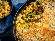 The secret to a great vegan mac and cheese isn’t fake cheese – it’s all about the sauce