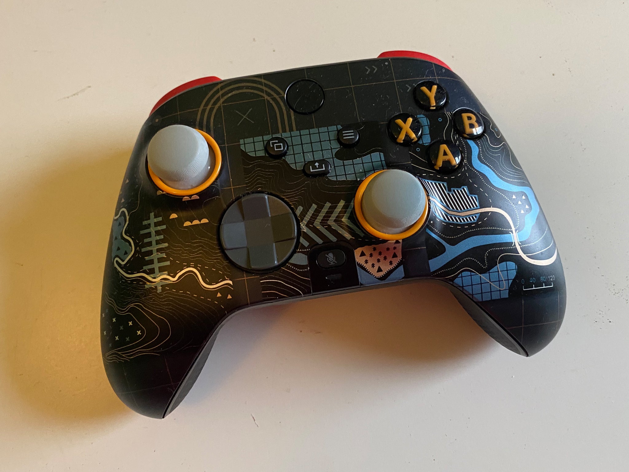 Scuf Instinct Pro.jpg