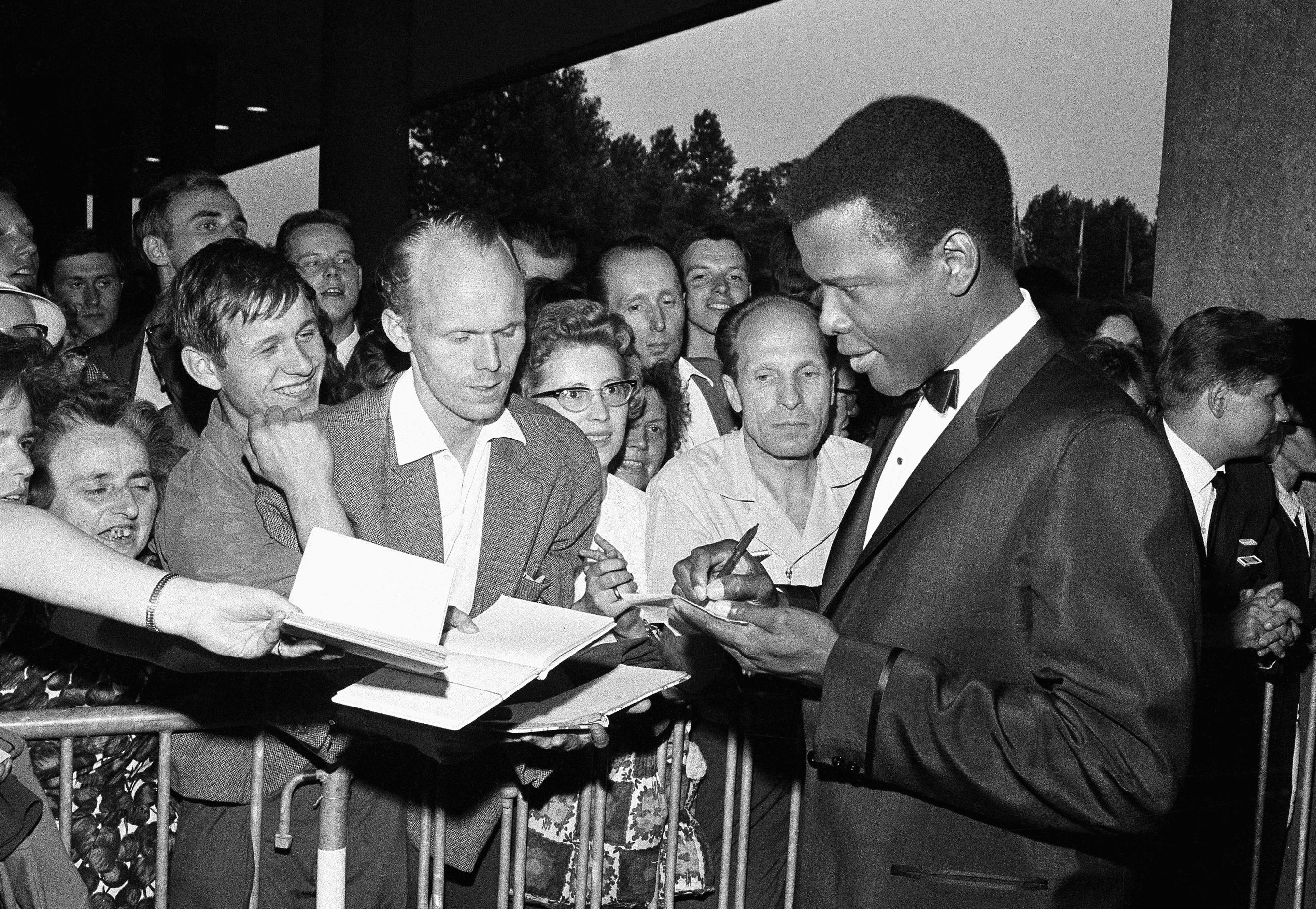 Obit Sidney Poitier