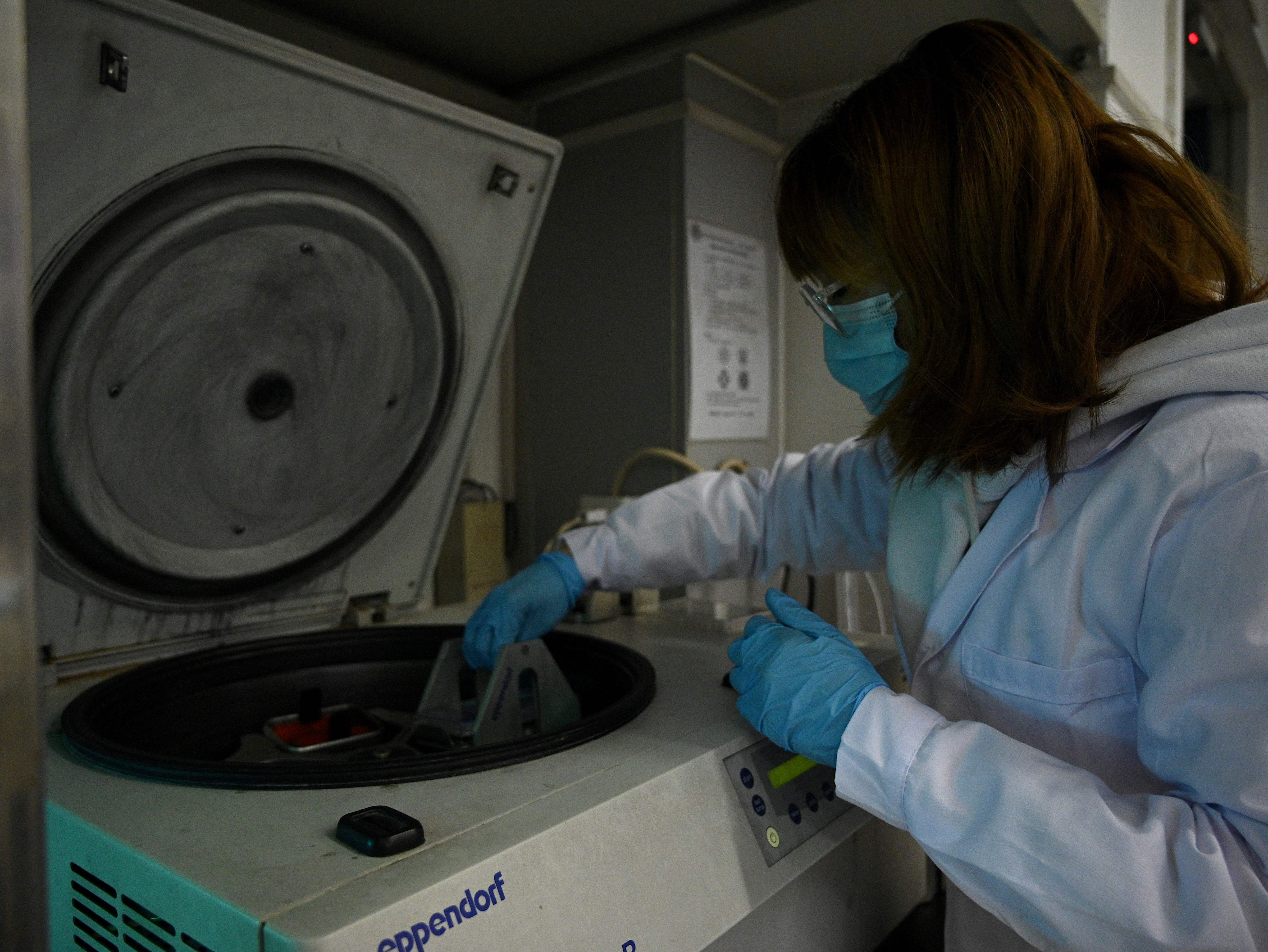 ‘Deltacron’: Lab contamination likely responsible for Delta and Omicron hybrid, scientists say