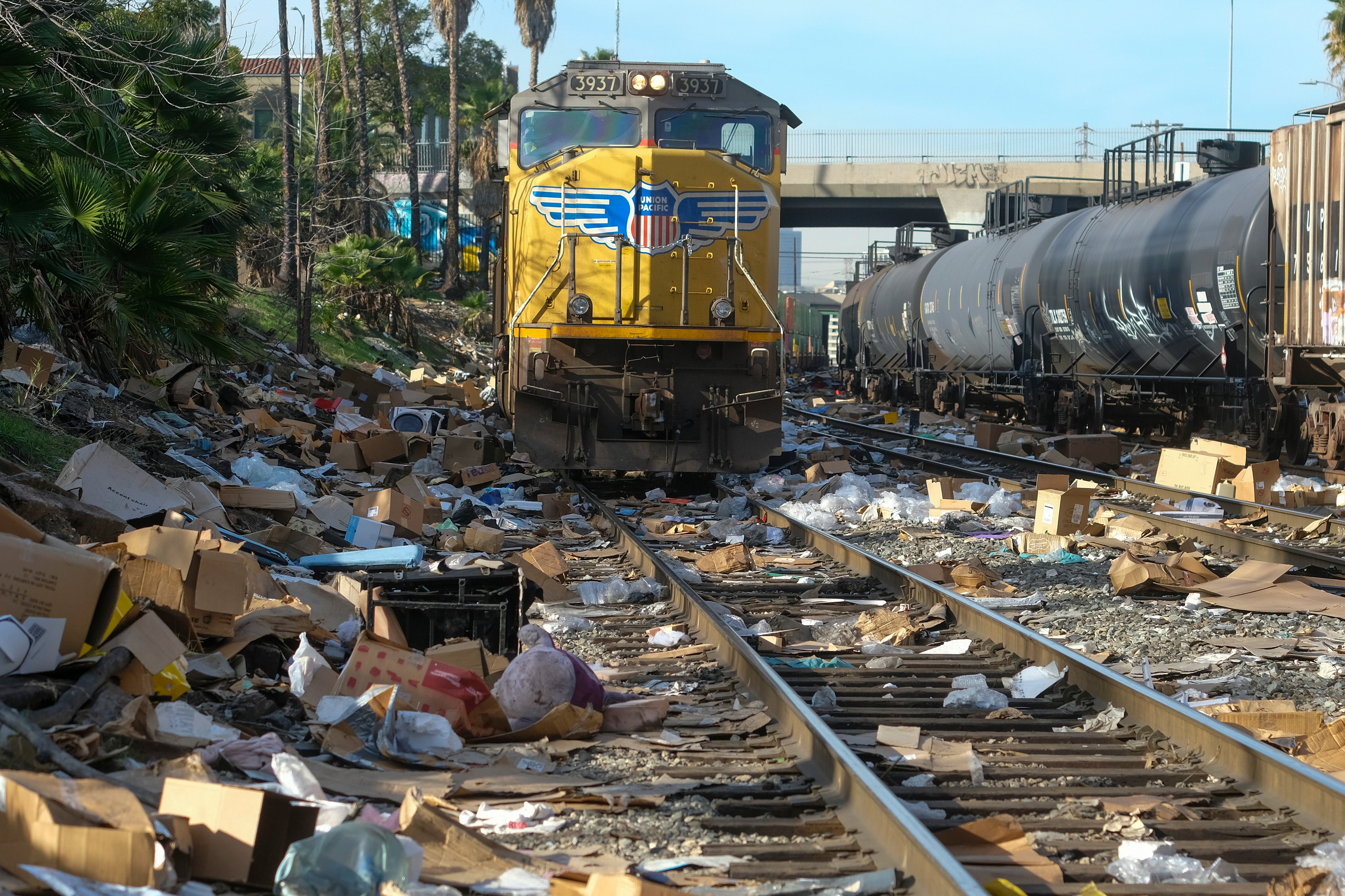 Train Cargo Thefts Los Angeles